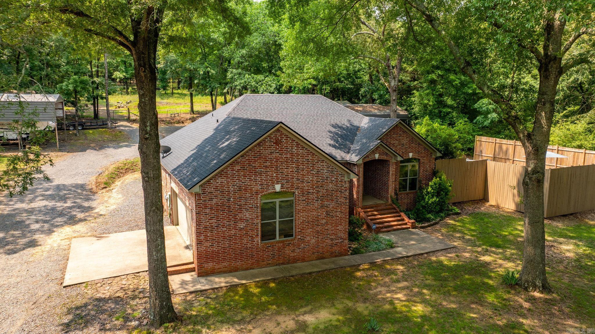 140 E Cadron  Greenbrier, AR