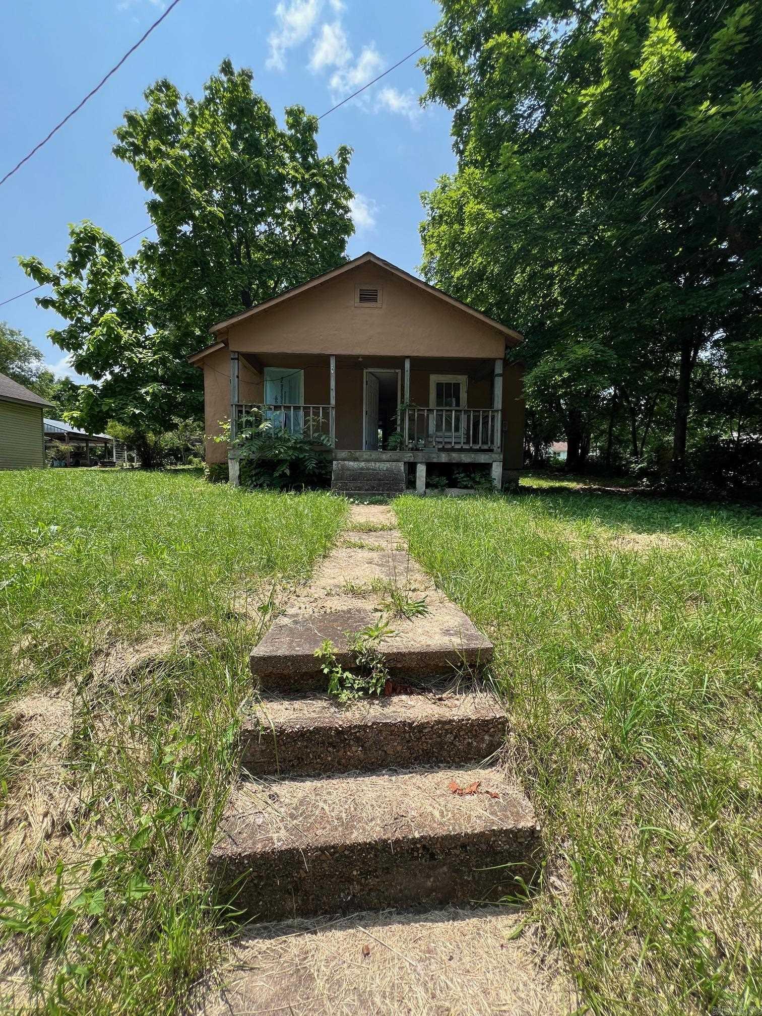 602  E Main  Flippin, AR