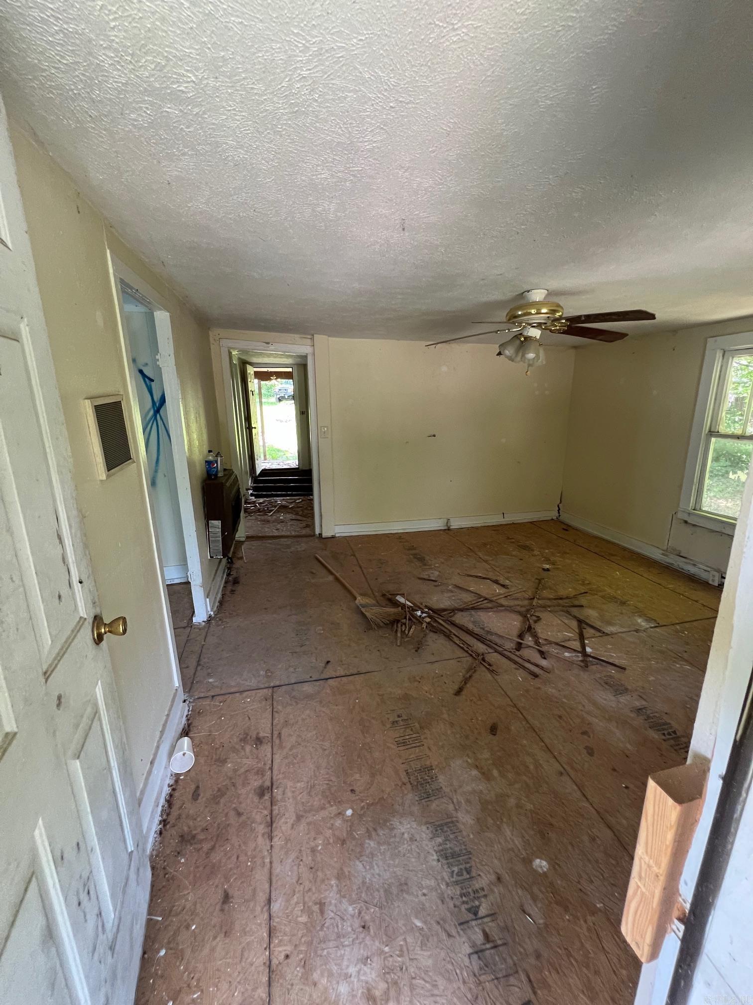 602  E Main  Flippin, AR