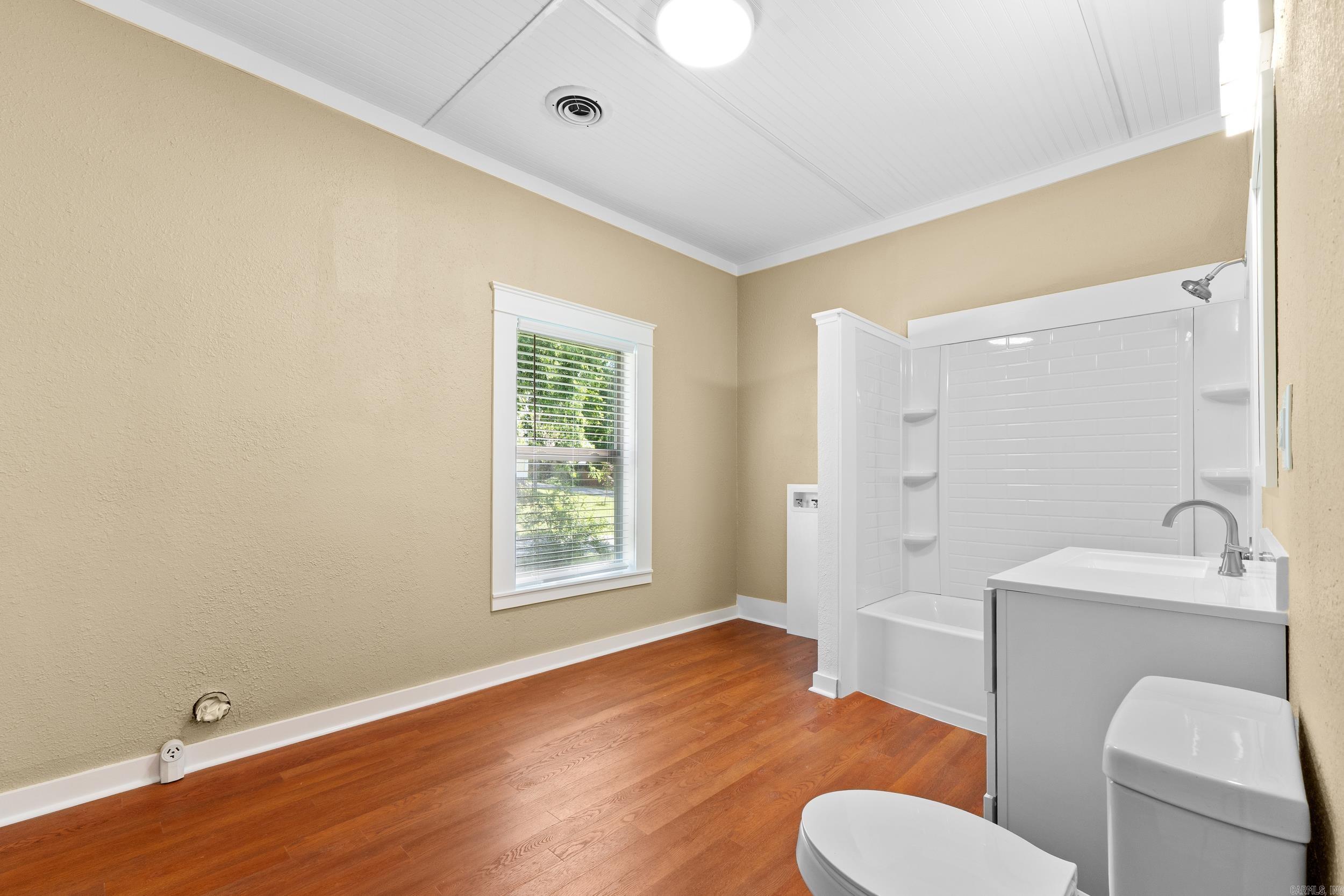 207 Combs Avenue  Cotter, AR