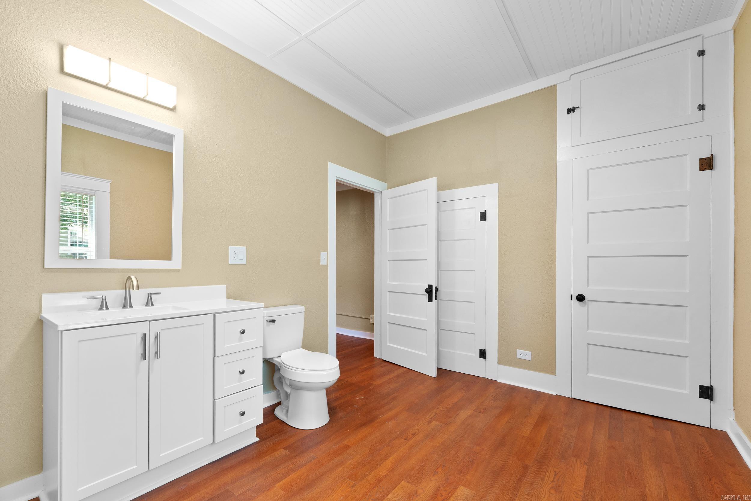 207 Combs Avenue  Cotter, AR