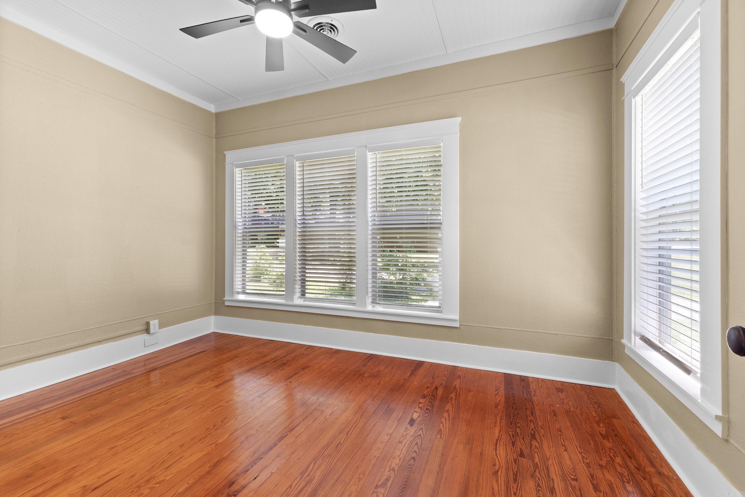 207 Combs Avenue  Cotter, AR