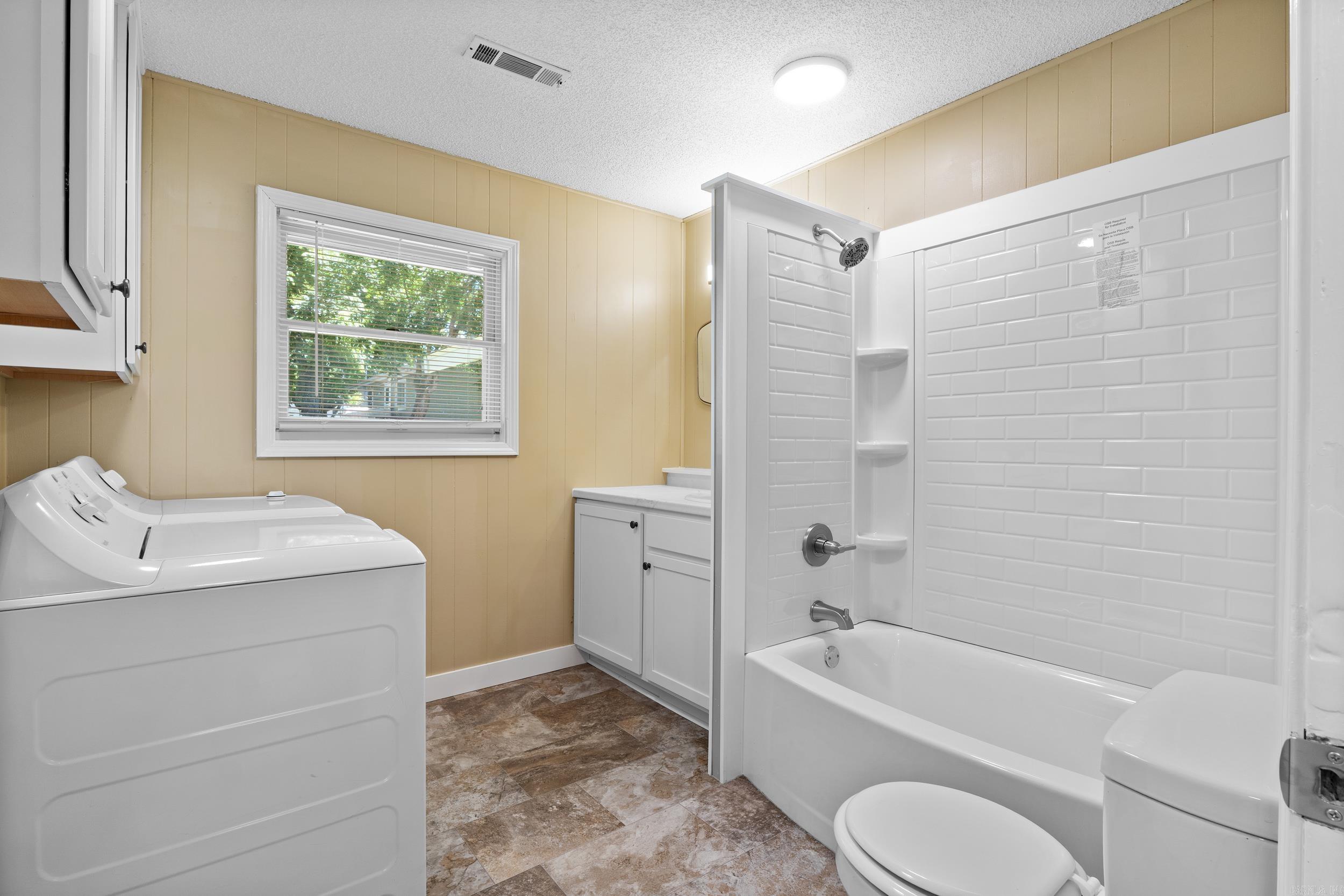 207  Combs Avenue  Cotter, AR