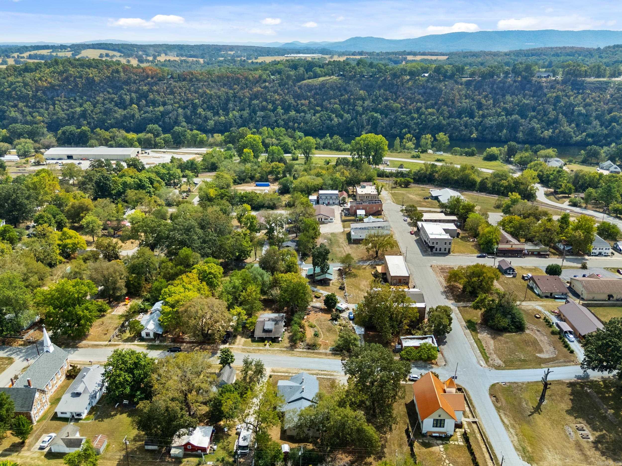 207 Combs Avenue  Cotter, AR