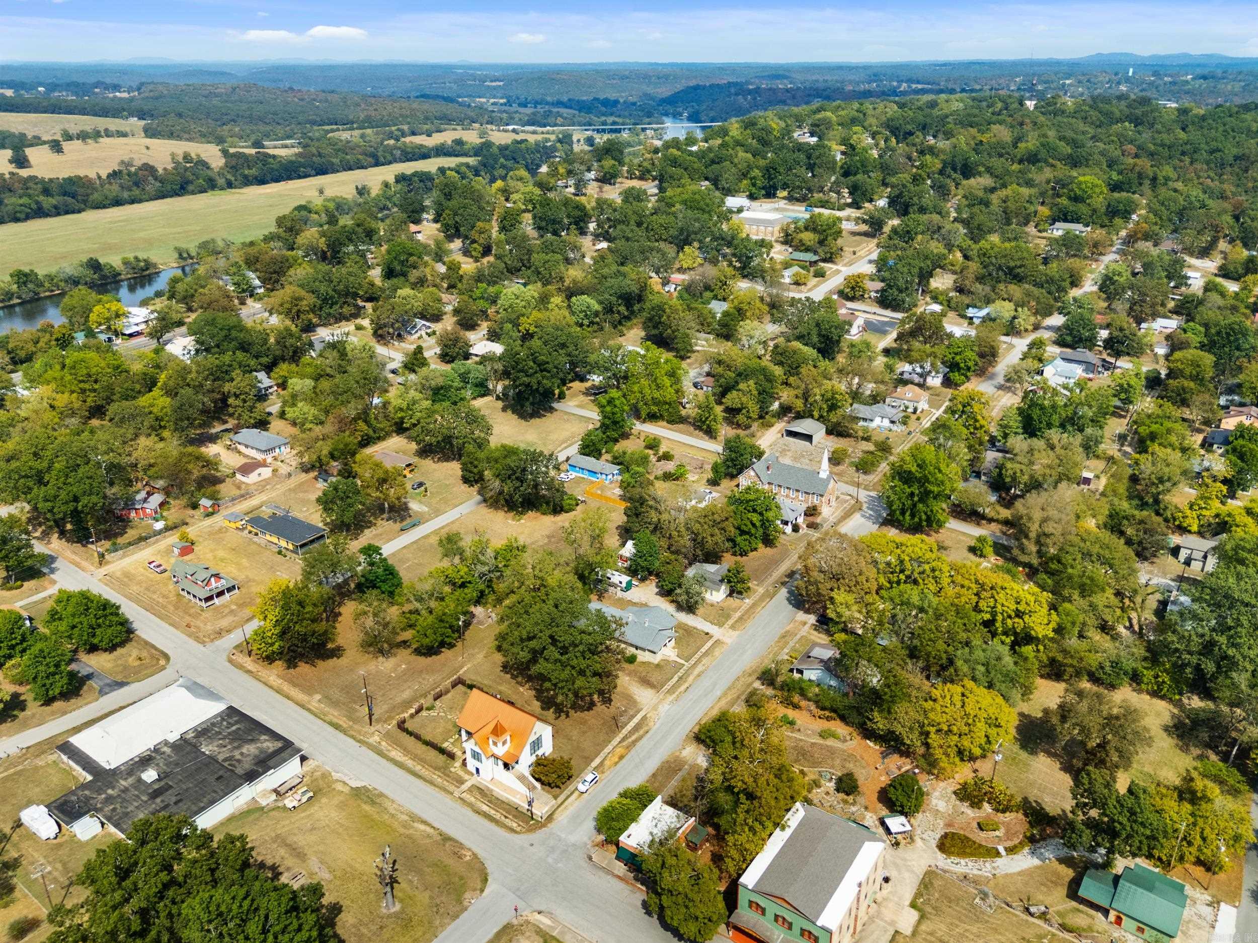 207 Combs Avenue  Cotter, AR