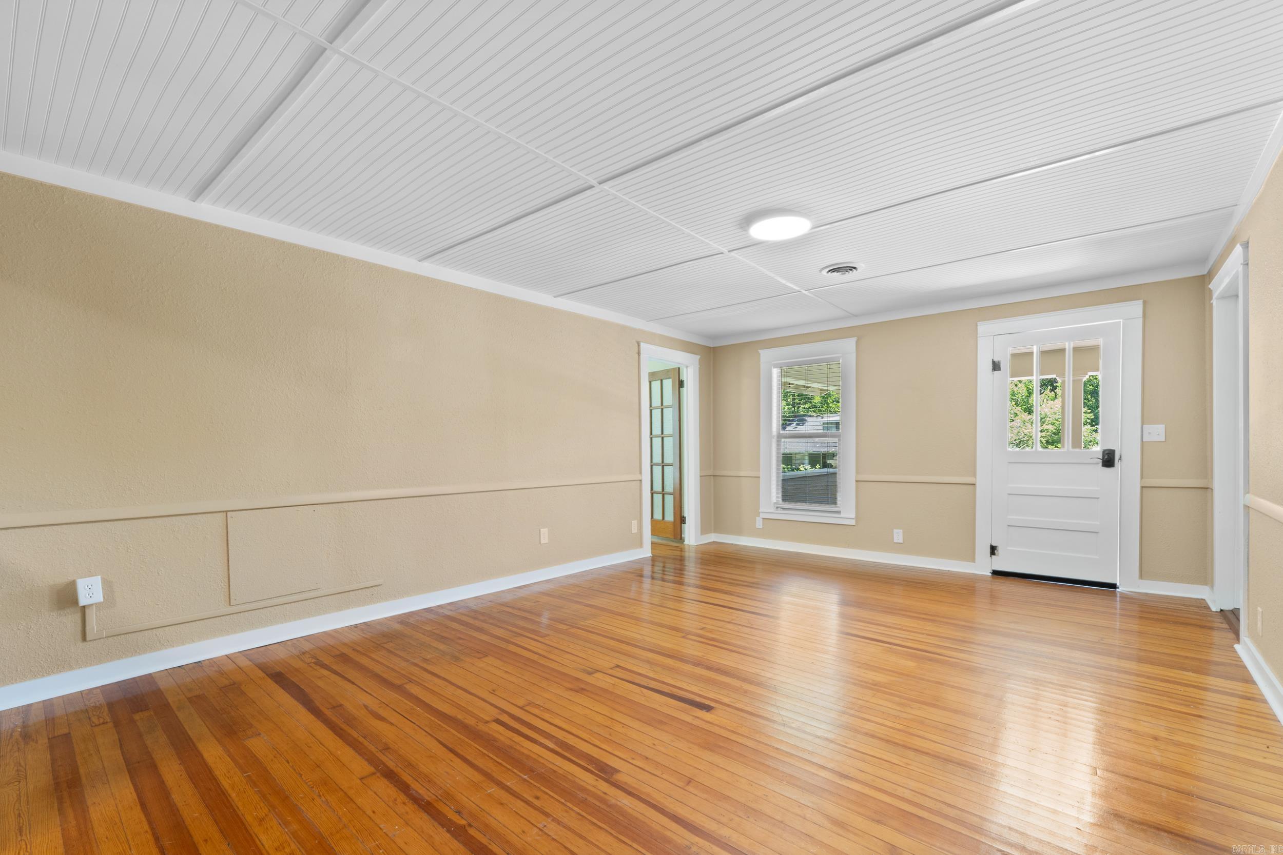 207  Combs Avenue  Cotter, AR