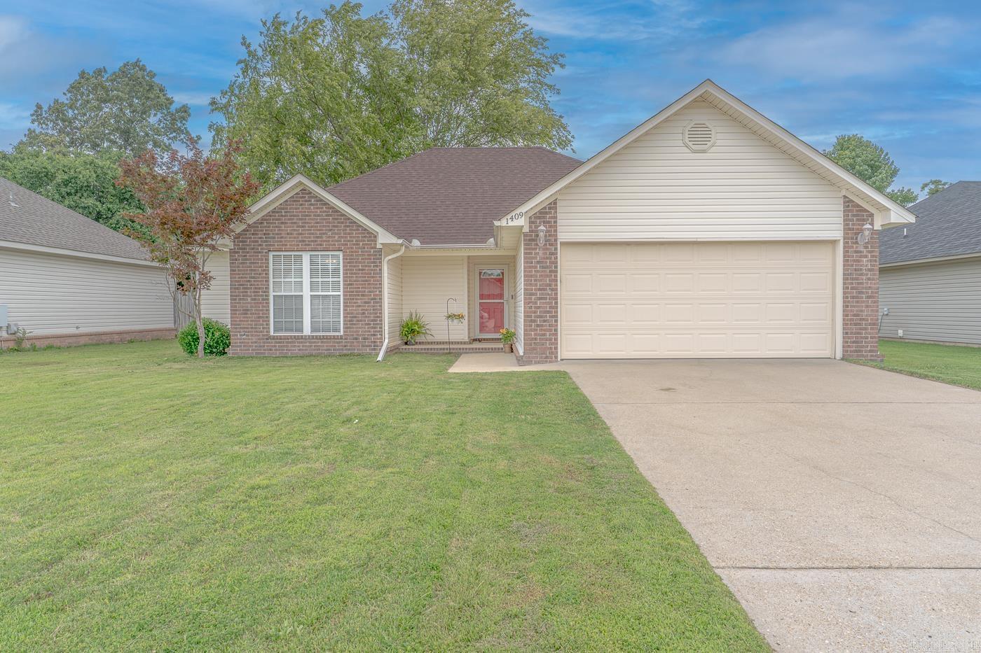 1409  Hemingway  Jonesboro, AR