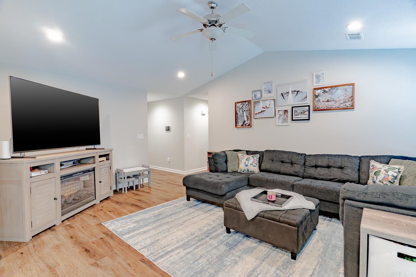 1409  Hemingway  Jonesboro, AR