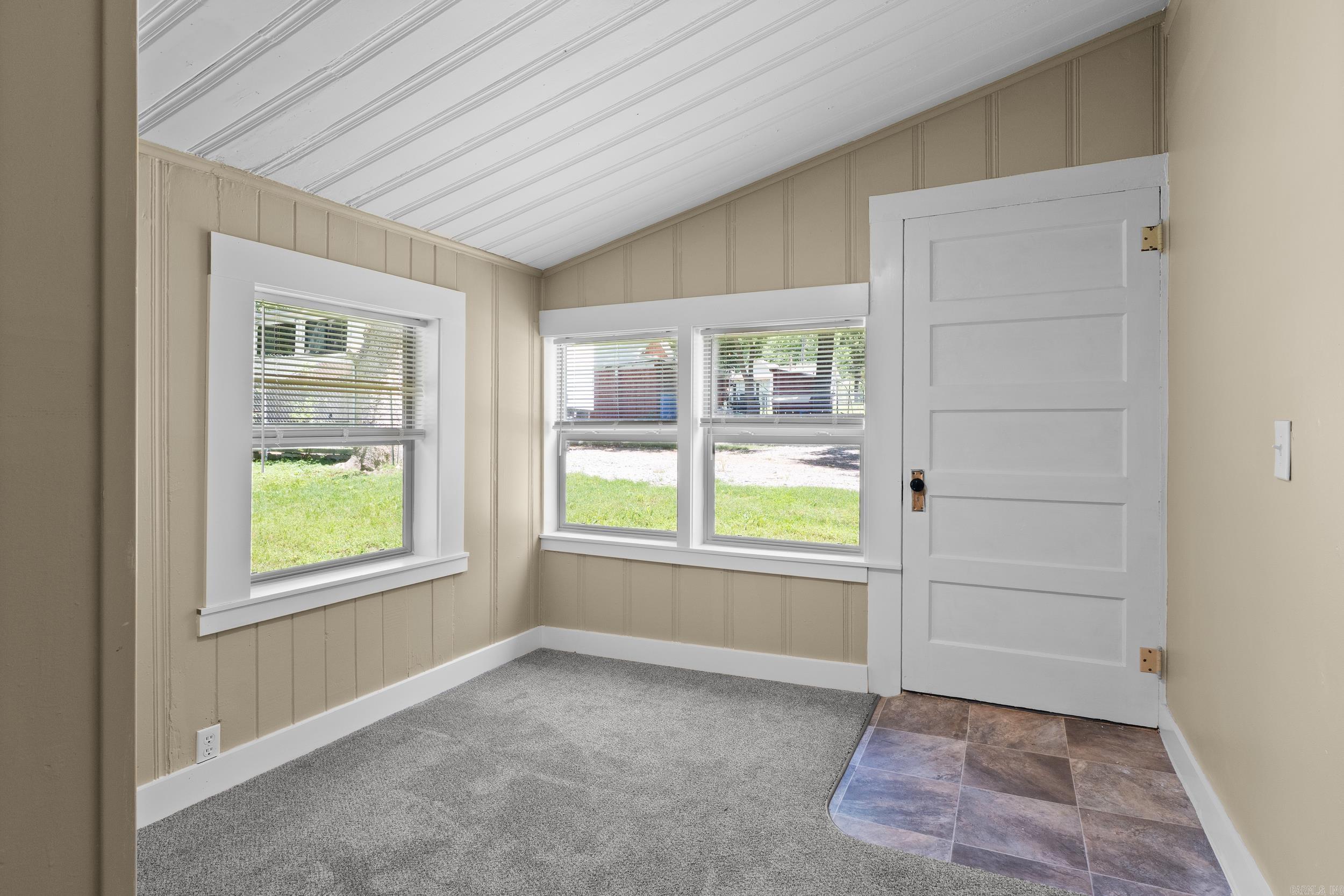 207 Combs Avenue  Cotter, AR