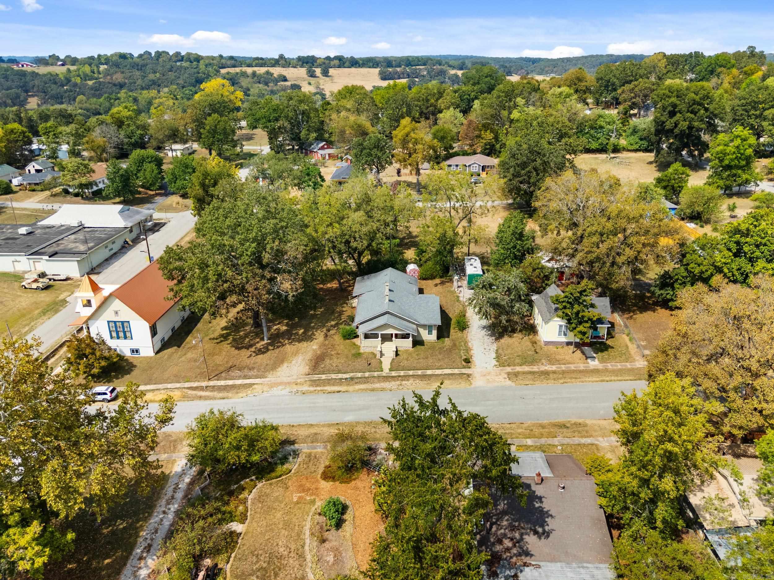 207 Combs Avenue  Cotter, AR