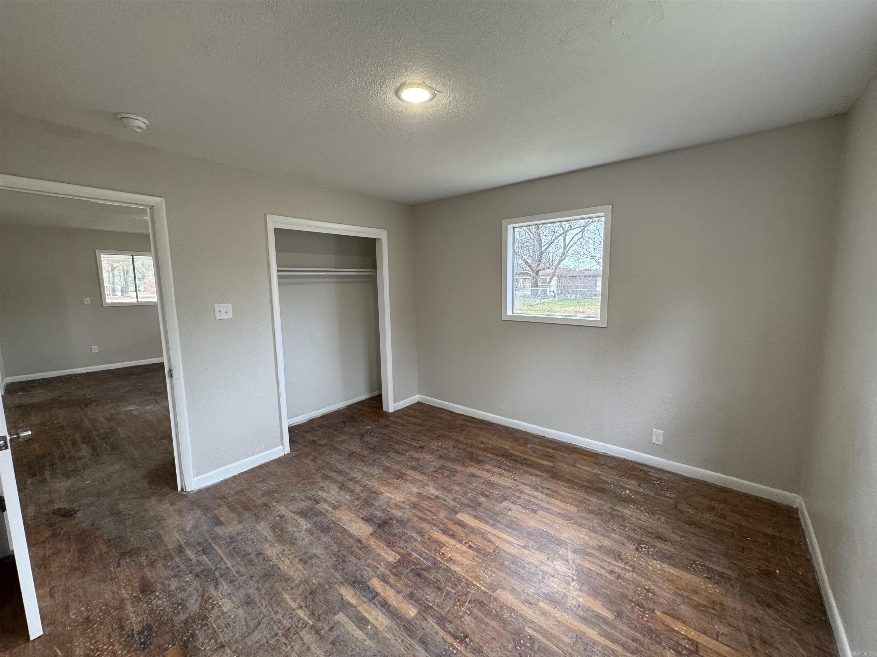 102 NE 3rd St  Bradford, AR