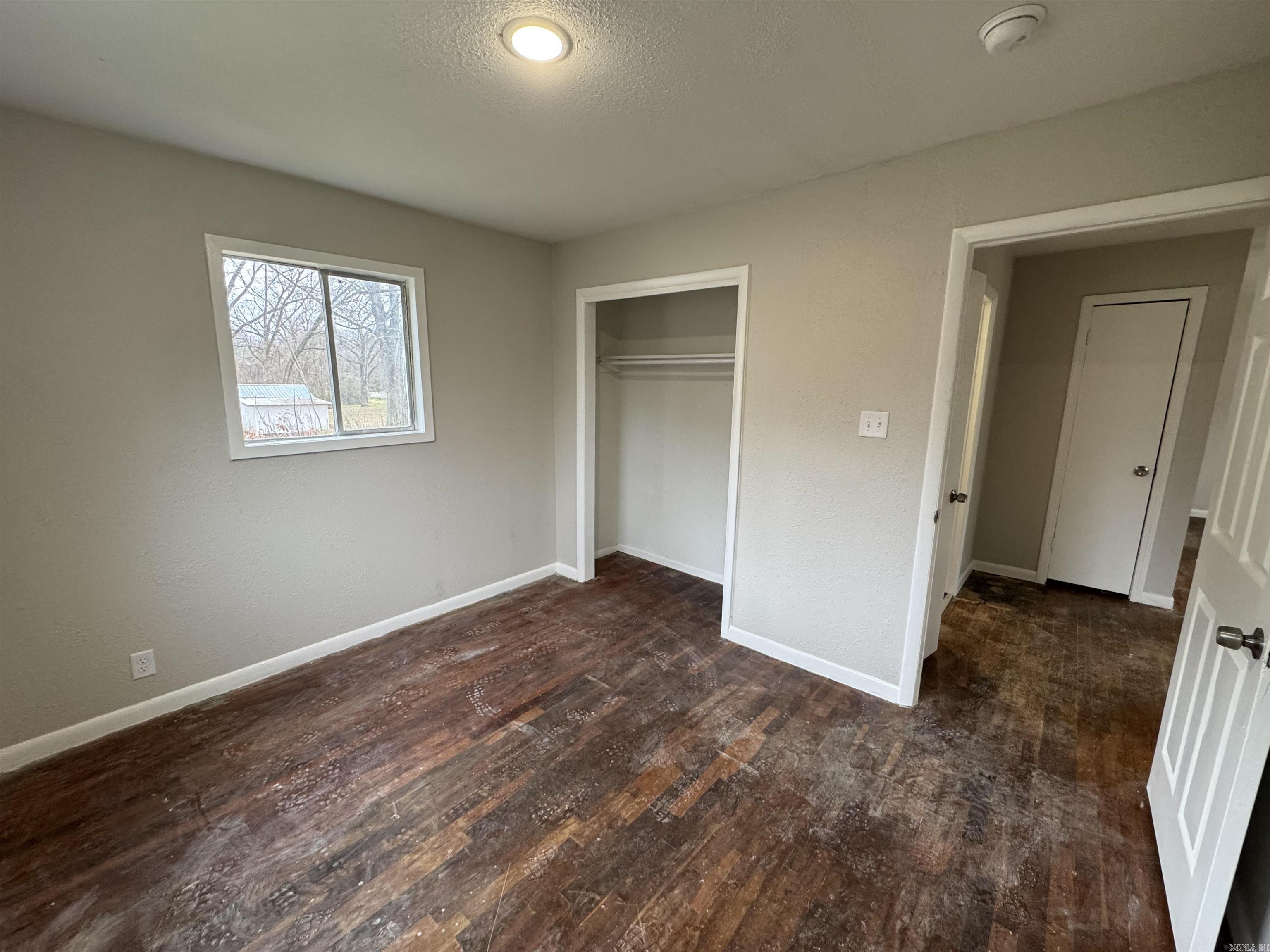 102 NE 3rd St  Bradford, AR