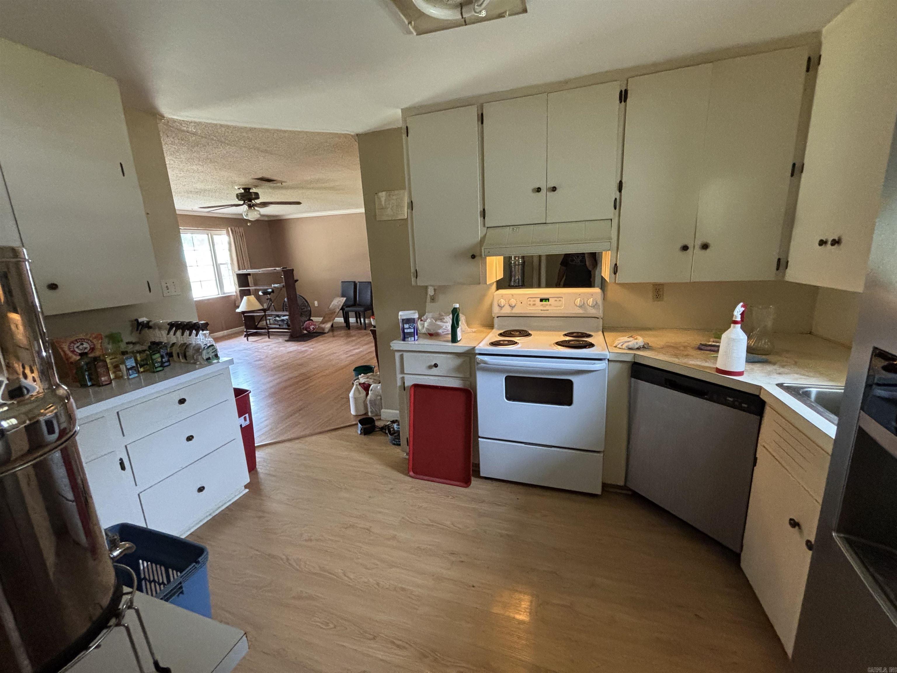 906 W Louisiana  Beebe, AR