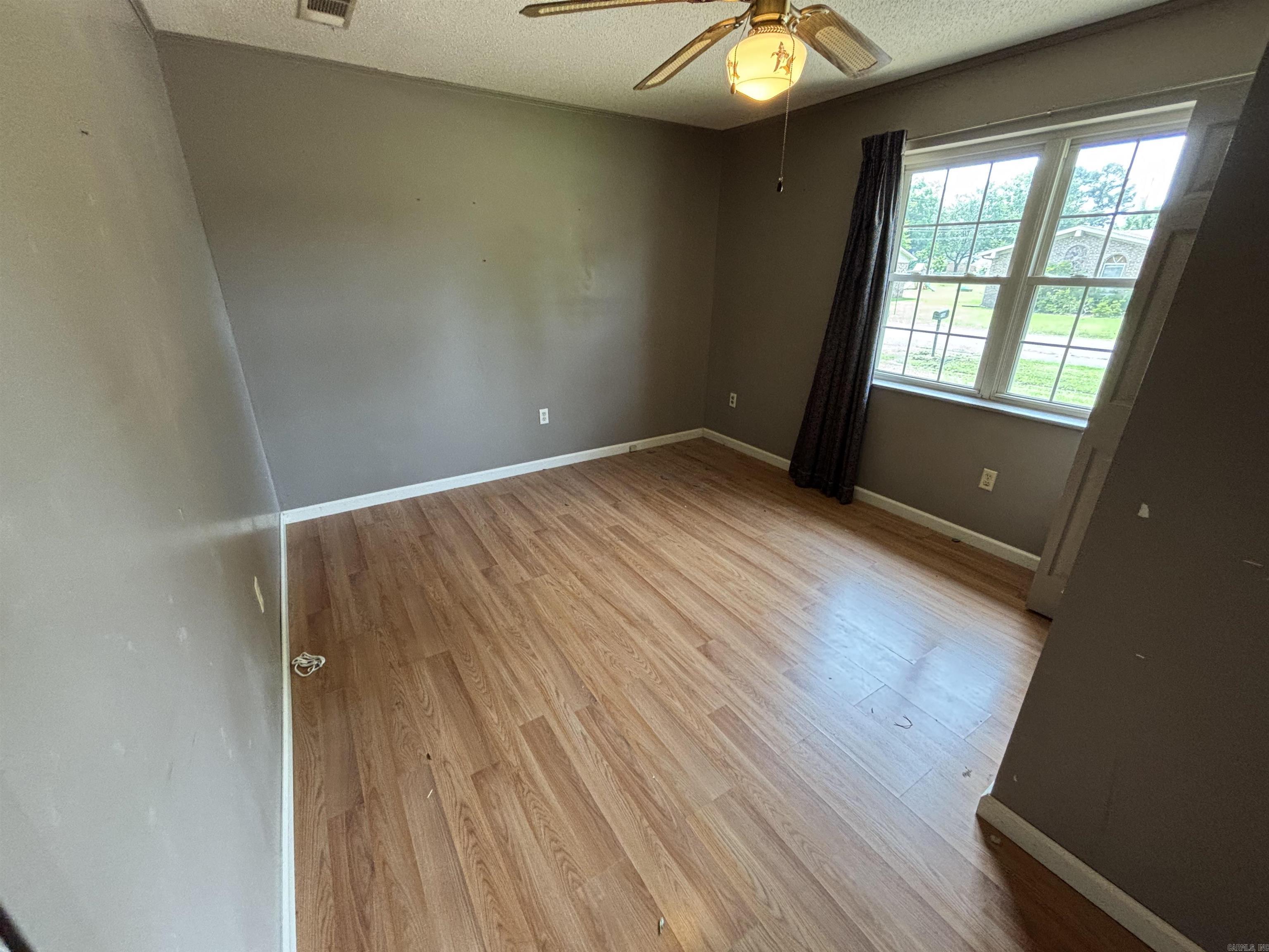 906 W Louisiana  Beebe, AR