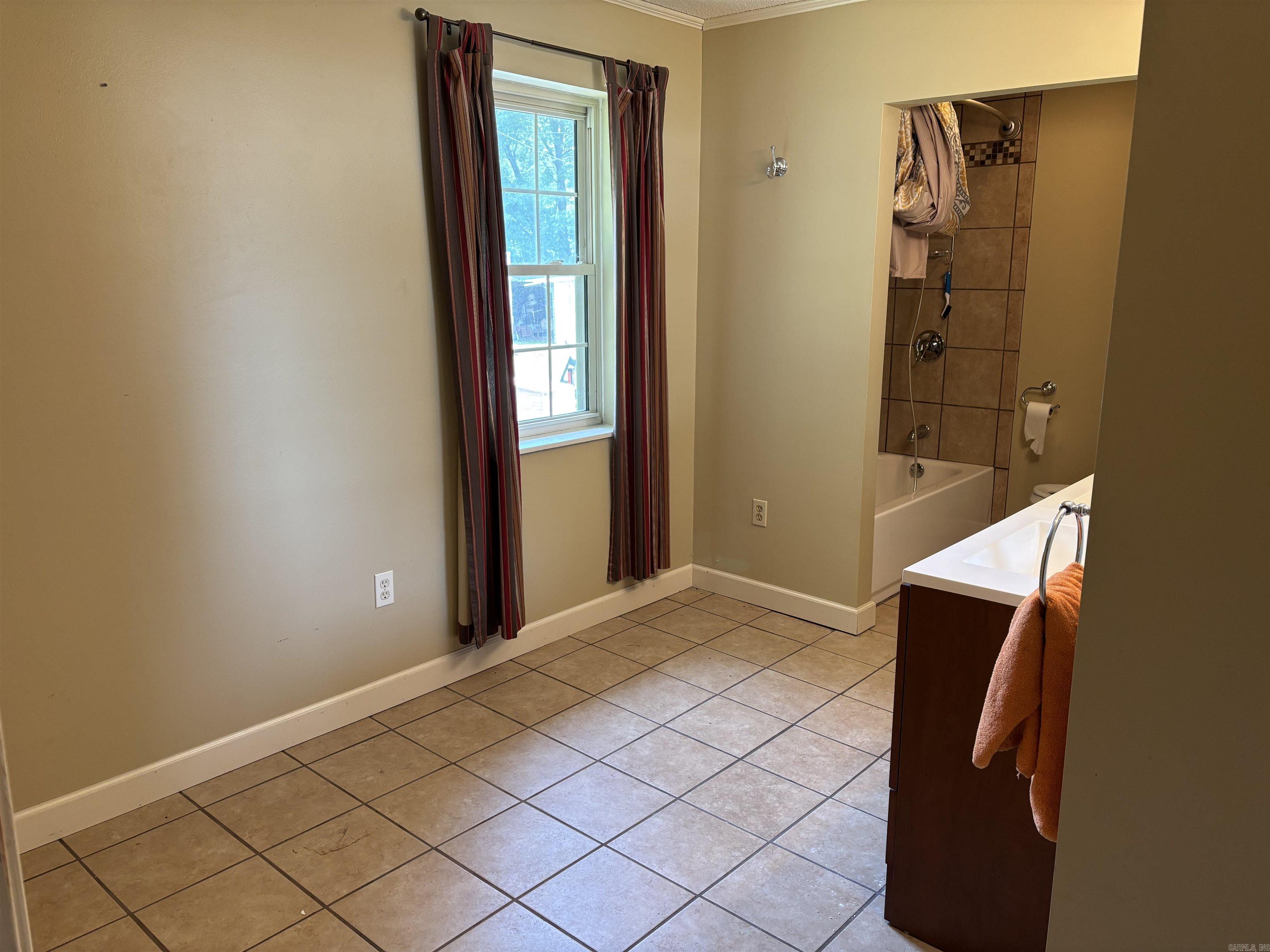 906 W Louisiana  Beebe, AR