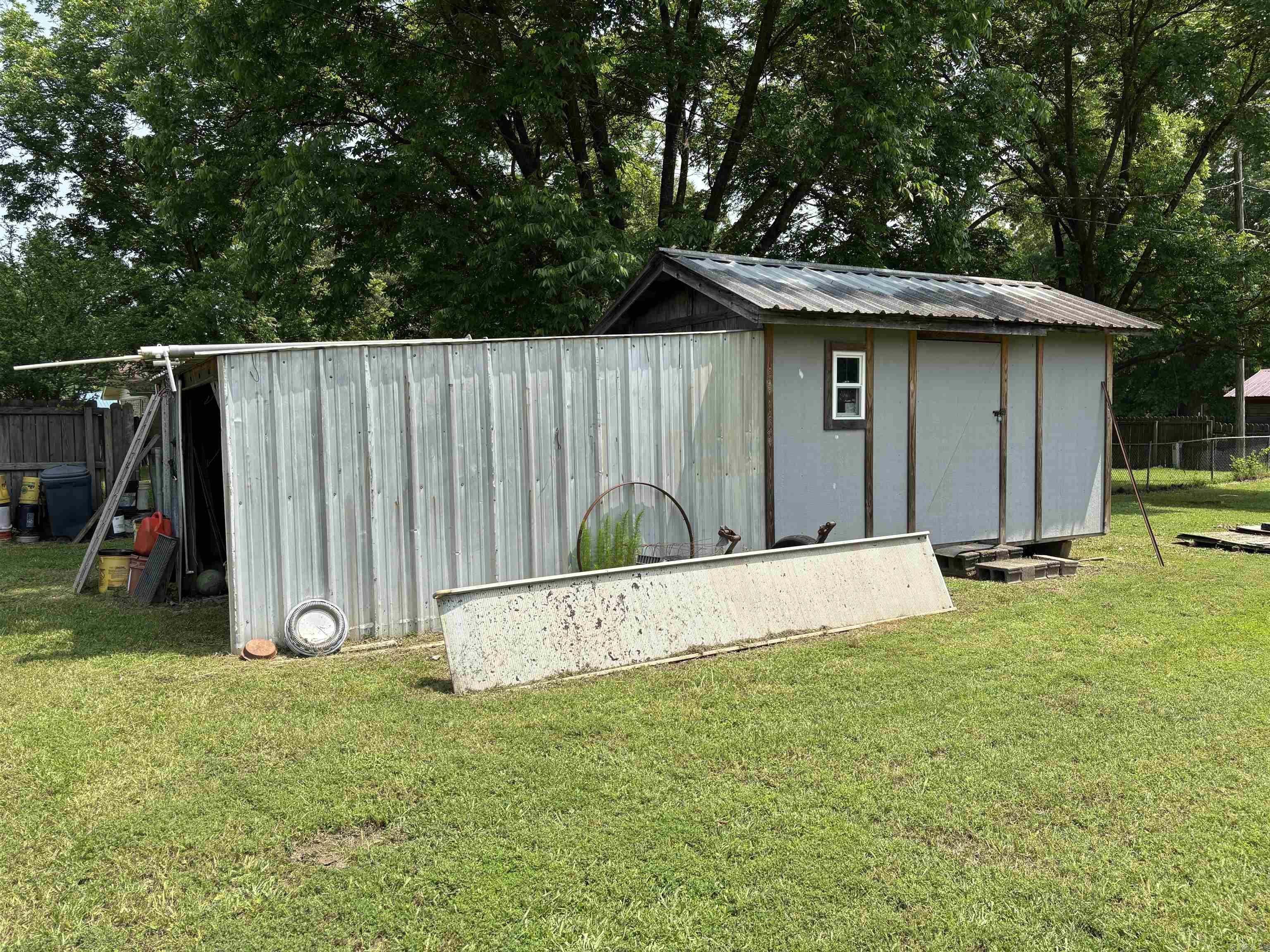 906 W Louisiana  Beebe, AR