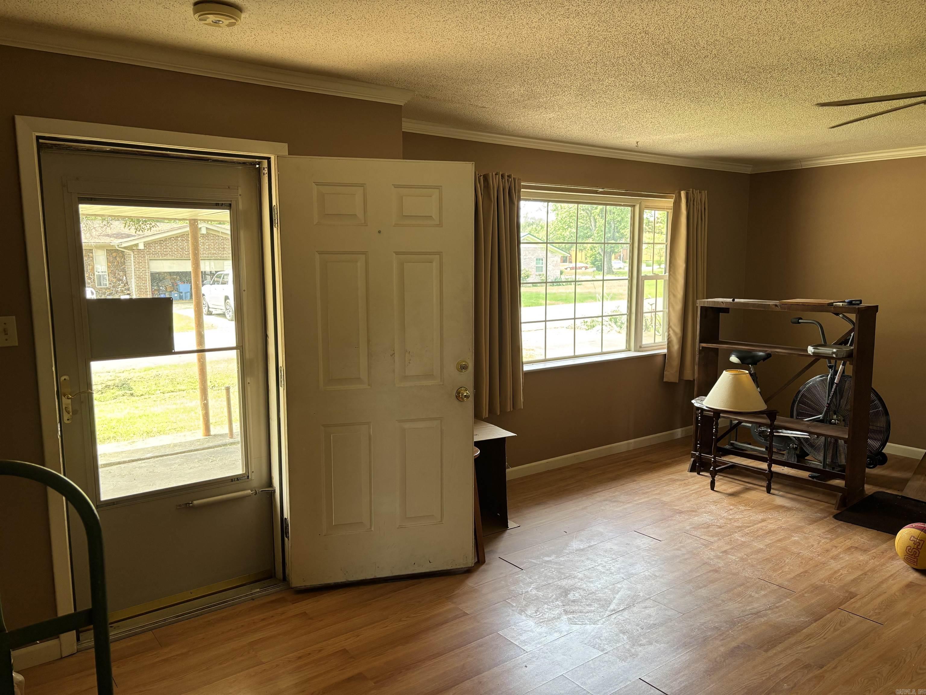 906 W Louisiana  Beebe, AR