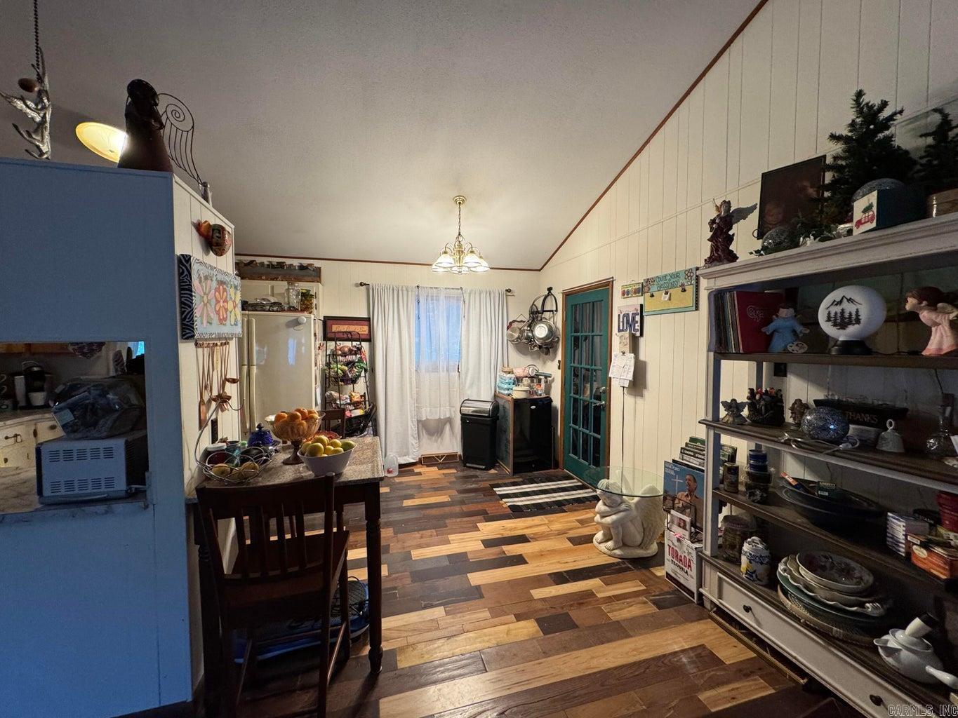 24  Hialeah  Cherokee Village, AR