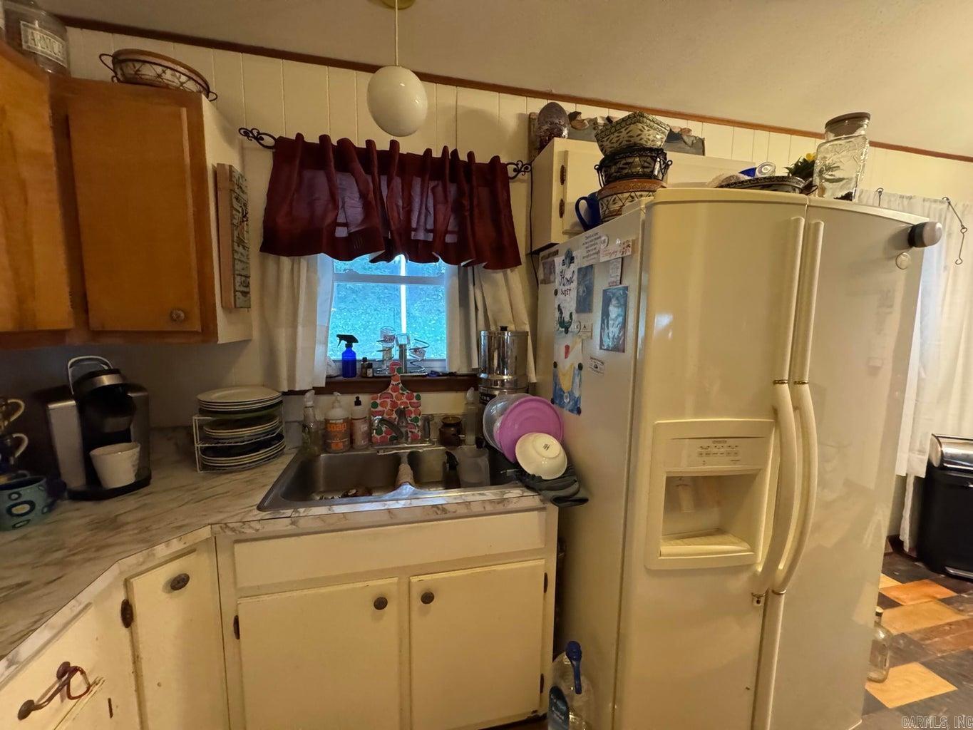 24  Hialeah  Cherokee Village, AR
