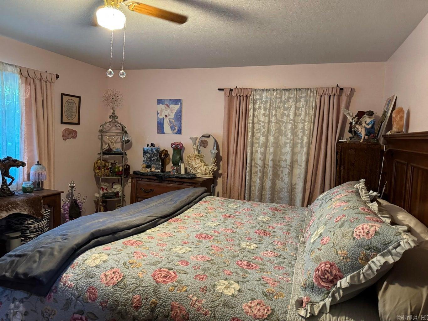 24  Hialeah  Cherokee Village, AR