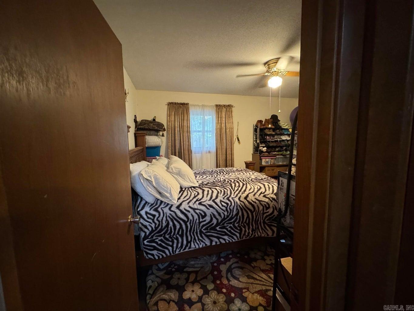 24  Hialeah  Cherokee Village, AR