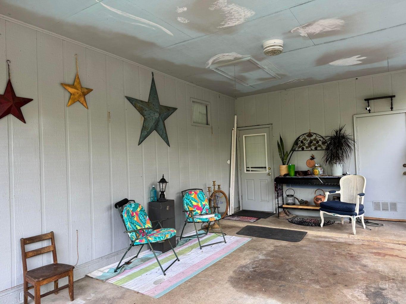 24  Hialeah  Cherokee Village, AR
