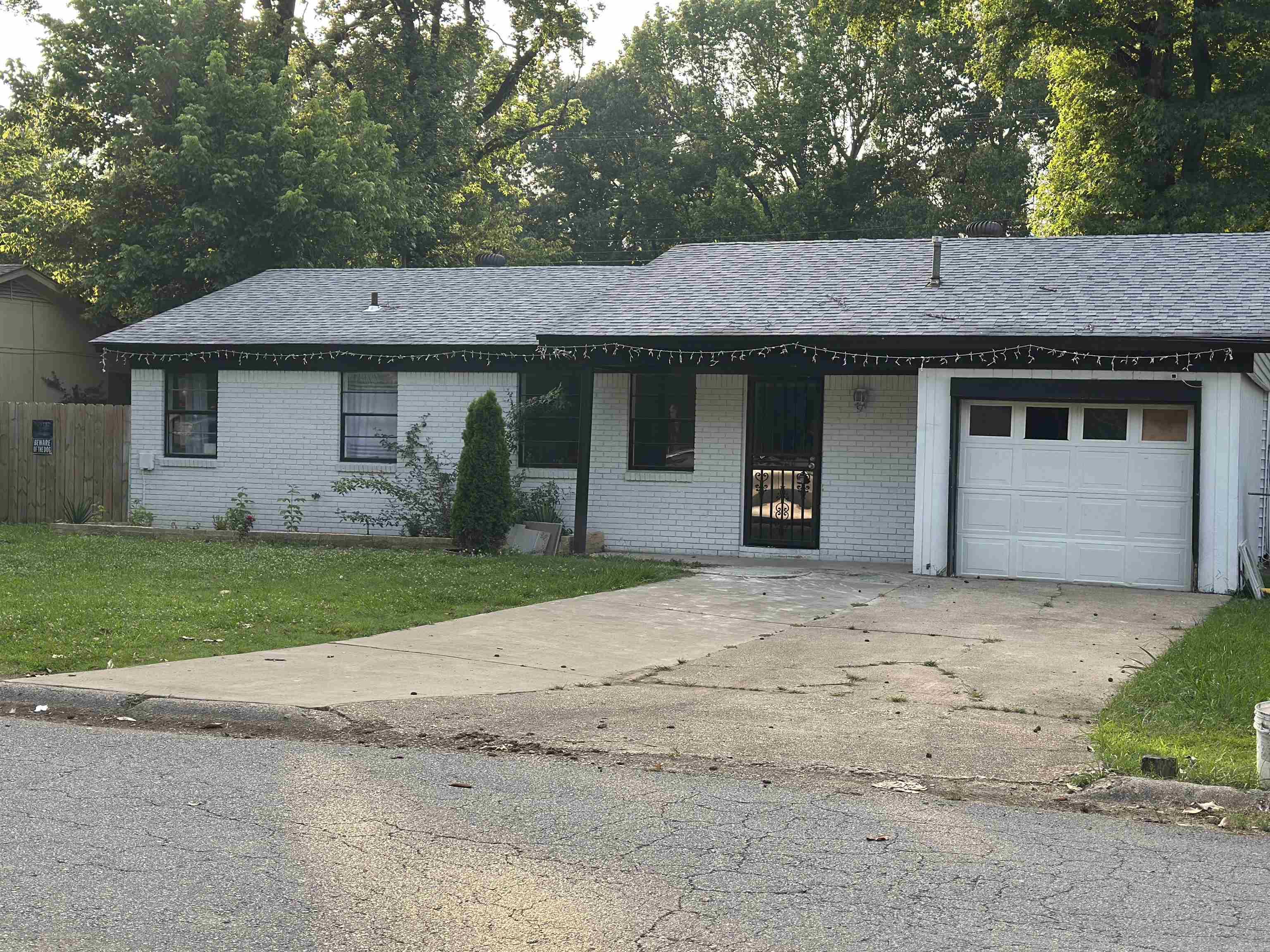9308  westward  Little Rock, AR