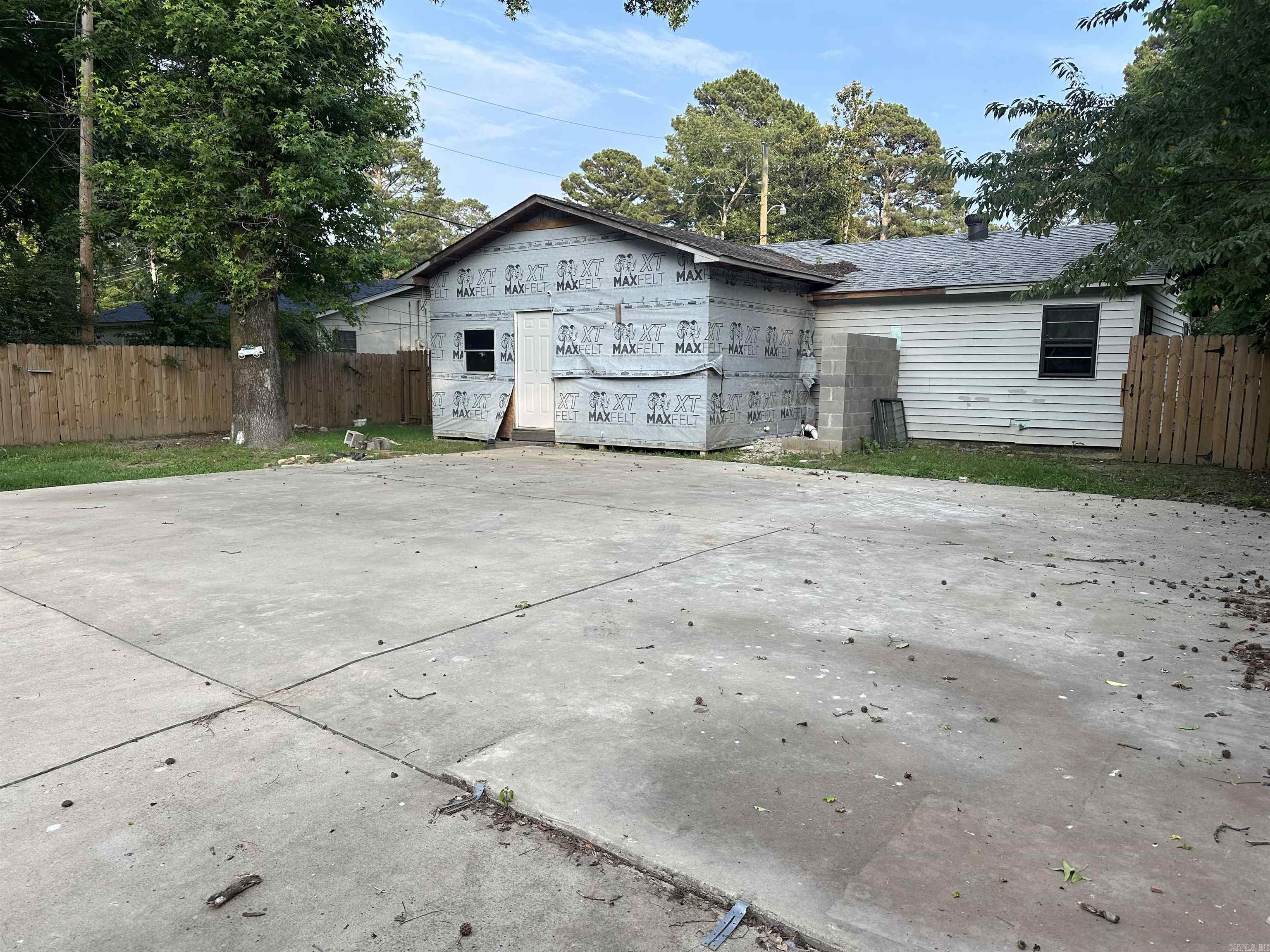 9308  westward  Little Rock, AR