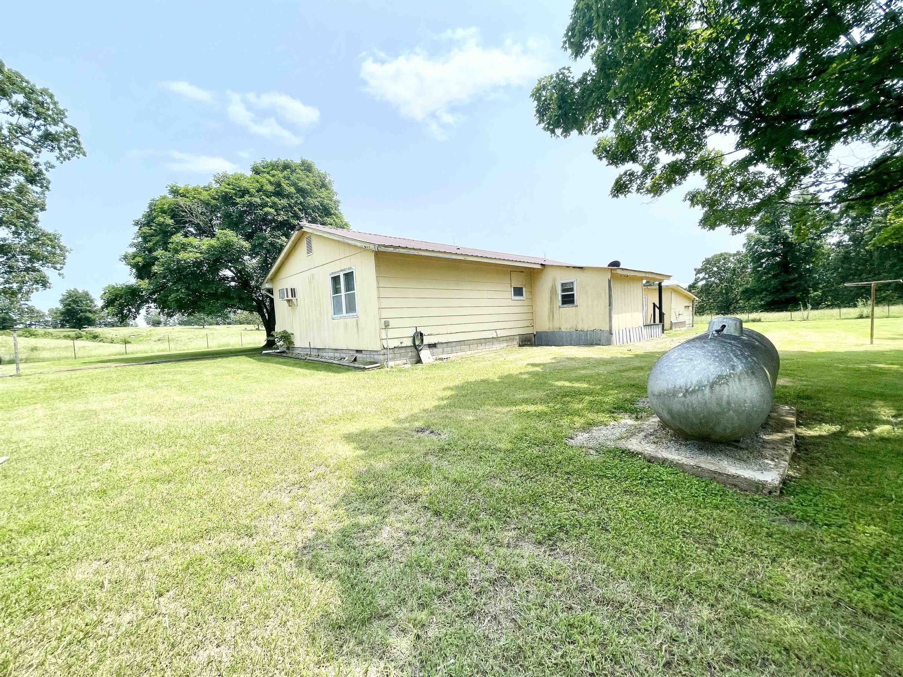 2152  Dove  Gepp, AR