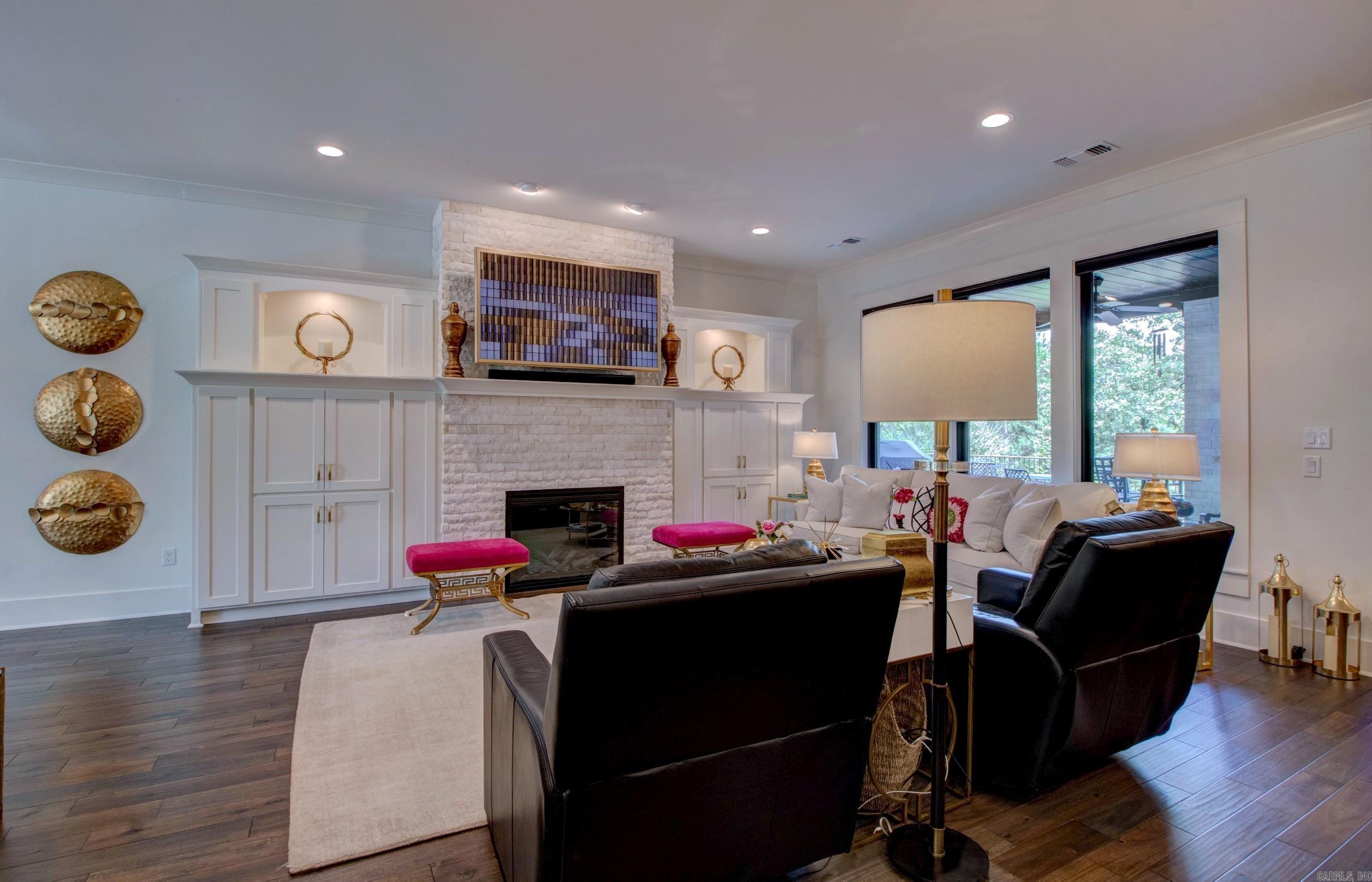 128  Majestic  Maumelle, AR