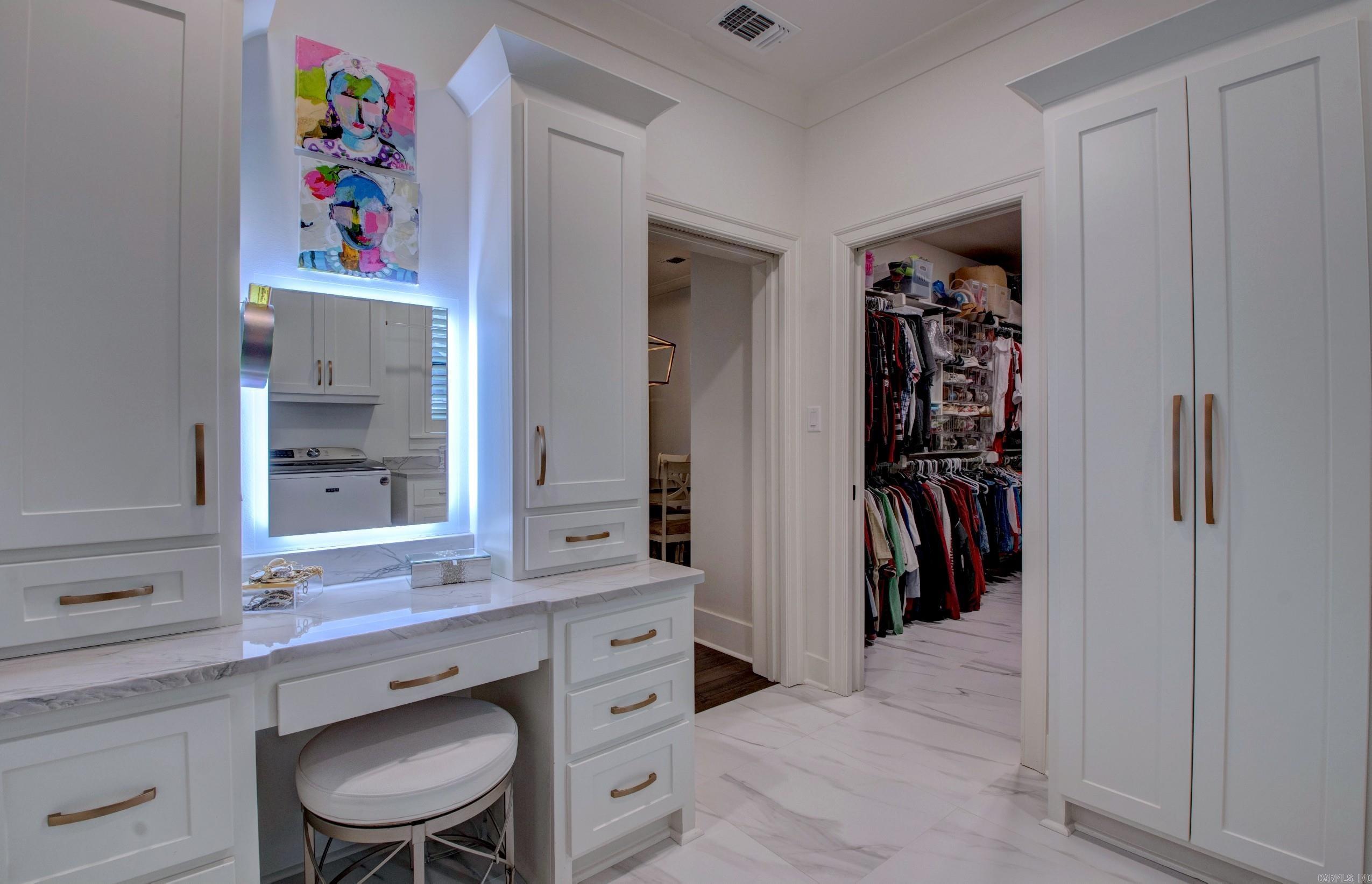 128  Majestic  Maumelle, AR