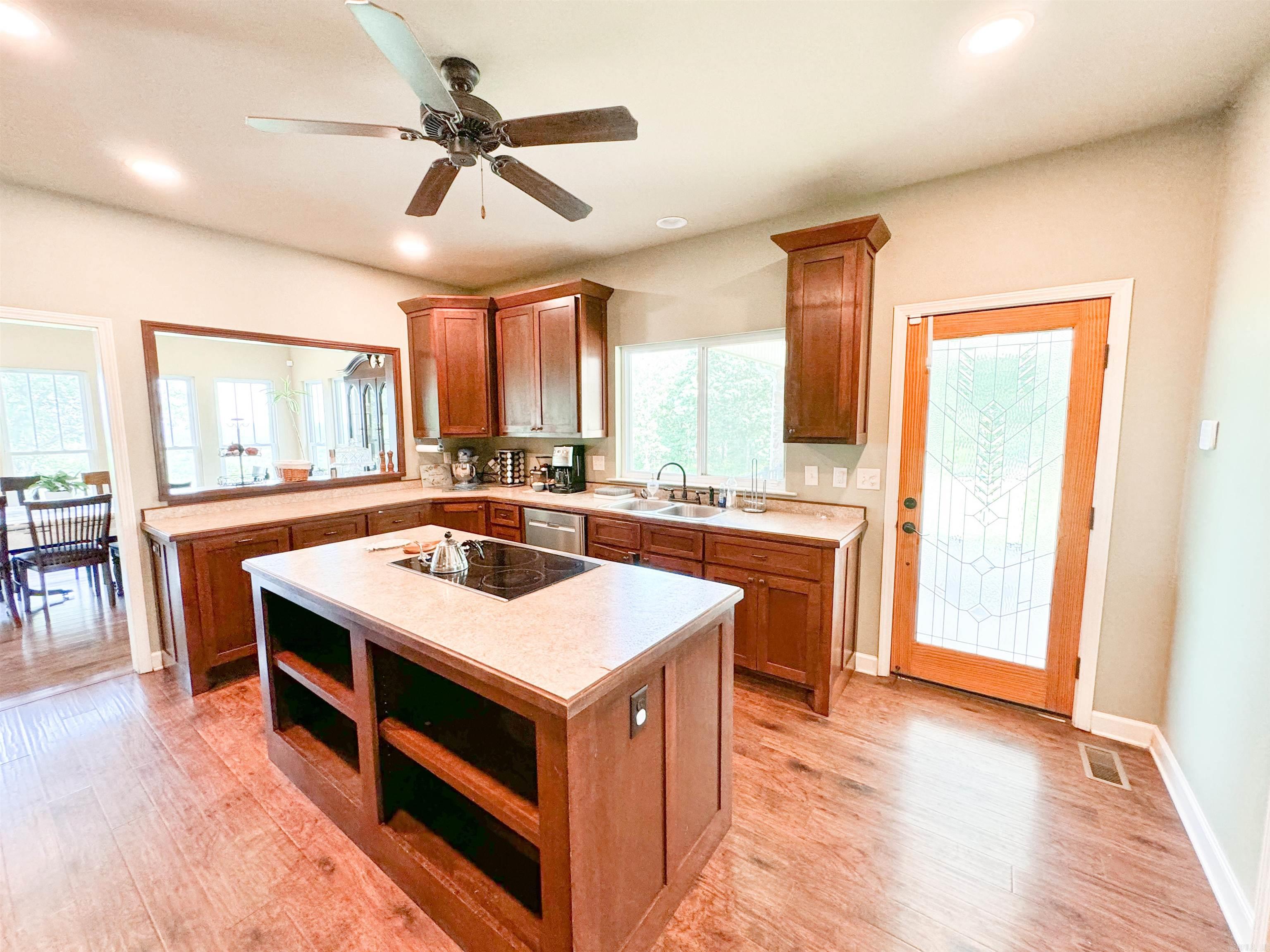 125  Gassaway  Searcy, AR