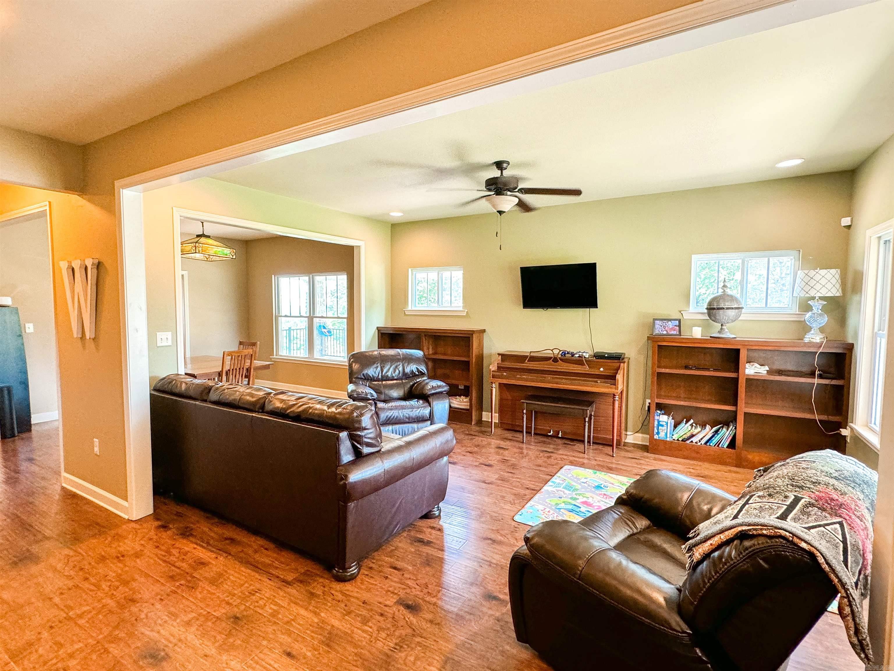 125  Gassaway  Searcy, AR