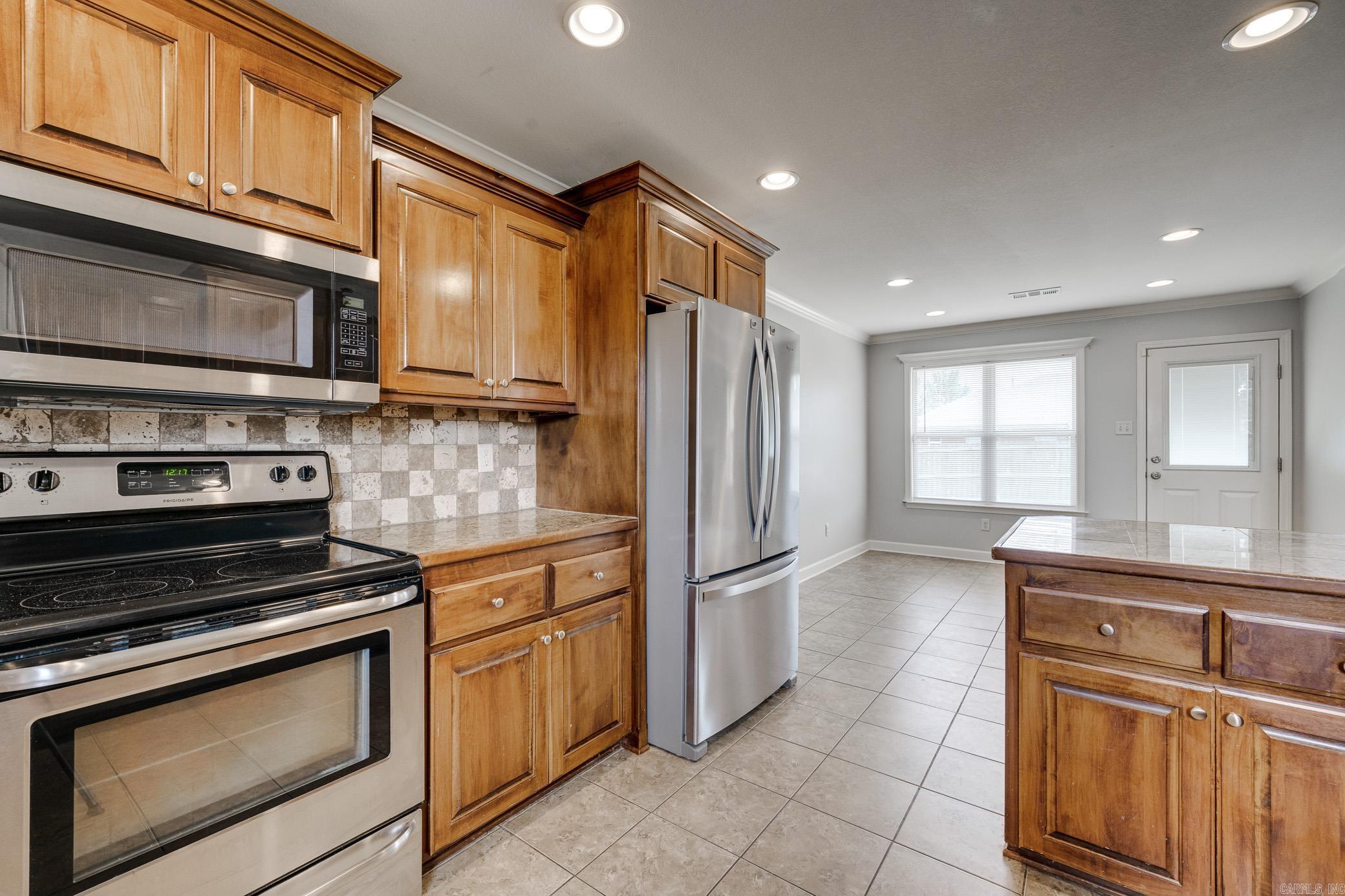 5801  Base Meadows  Jacksonville, AR