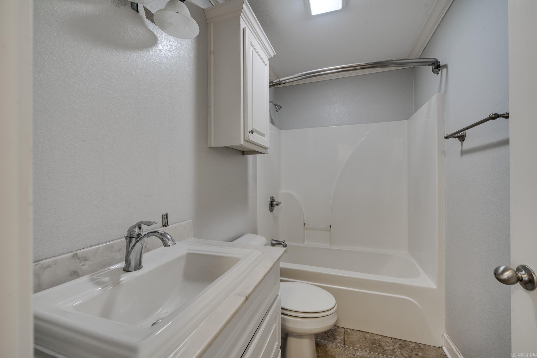 5801  Base Meadows  Jacksonville, AR
