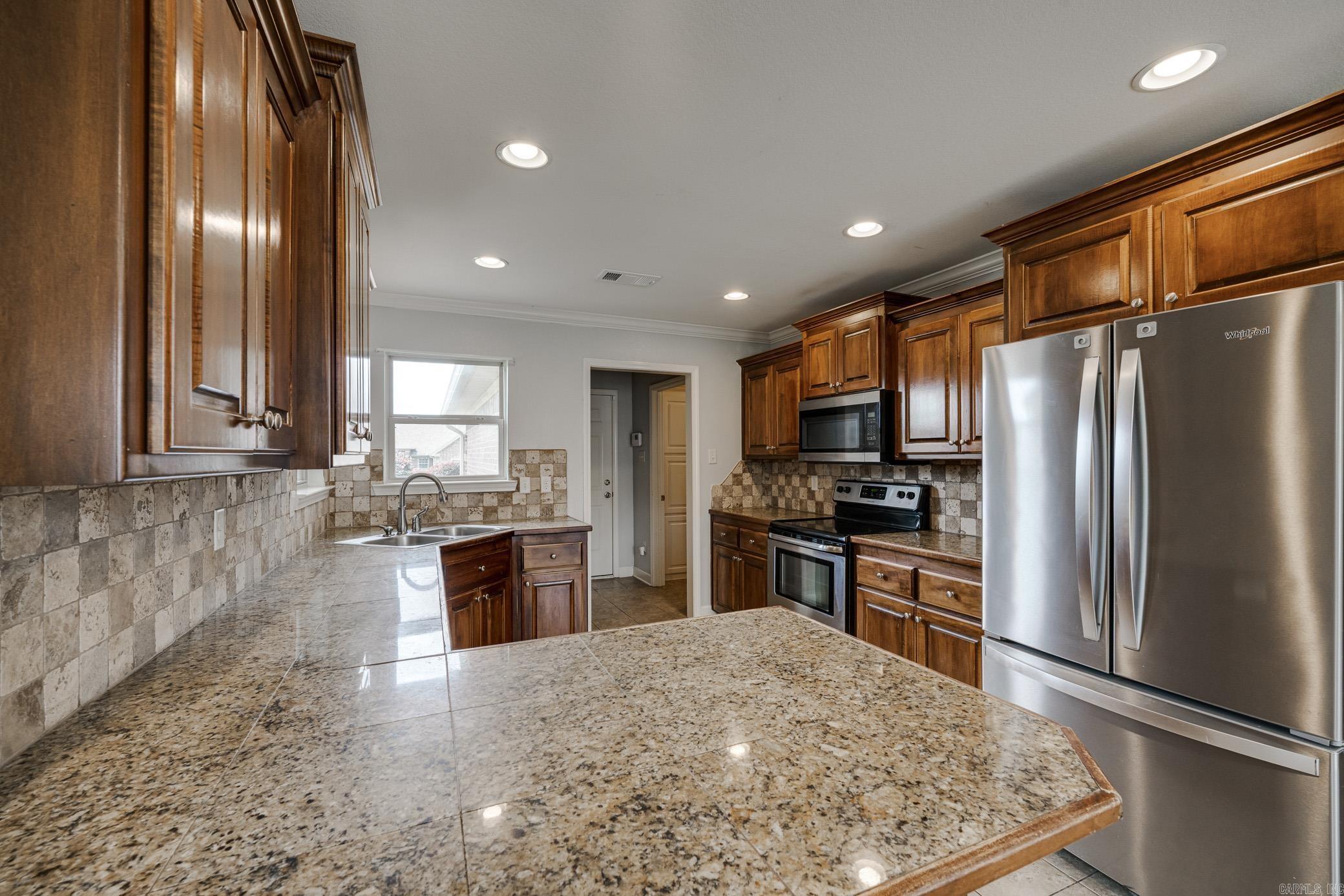 5801  Base Meadows  Jacksonville, AR