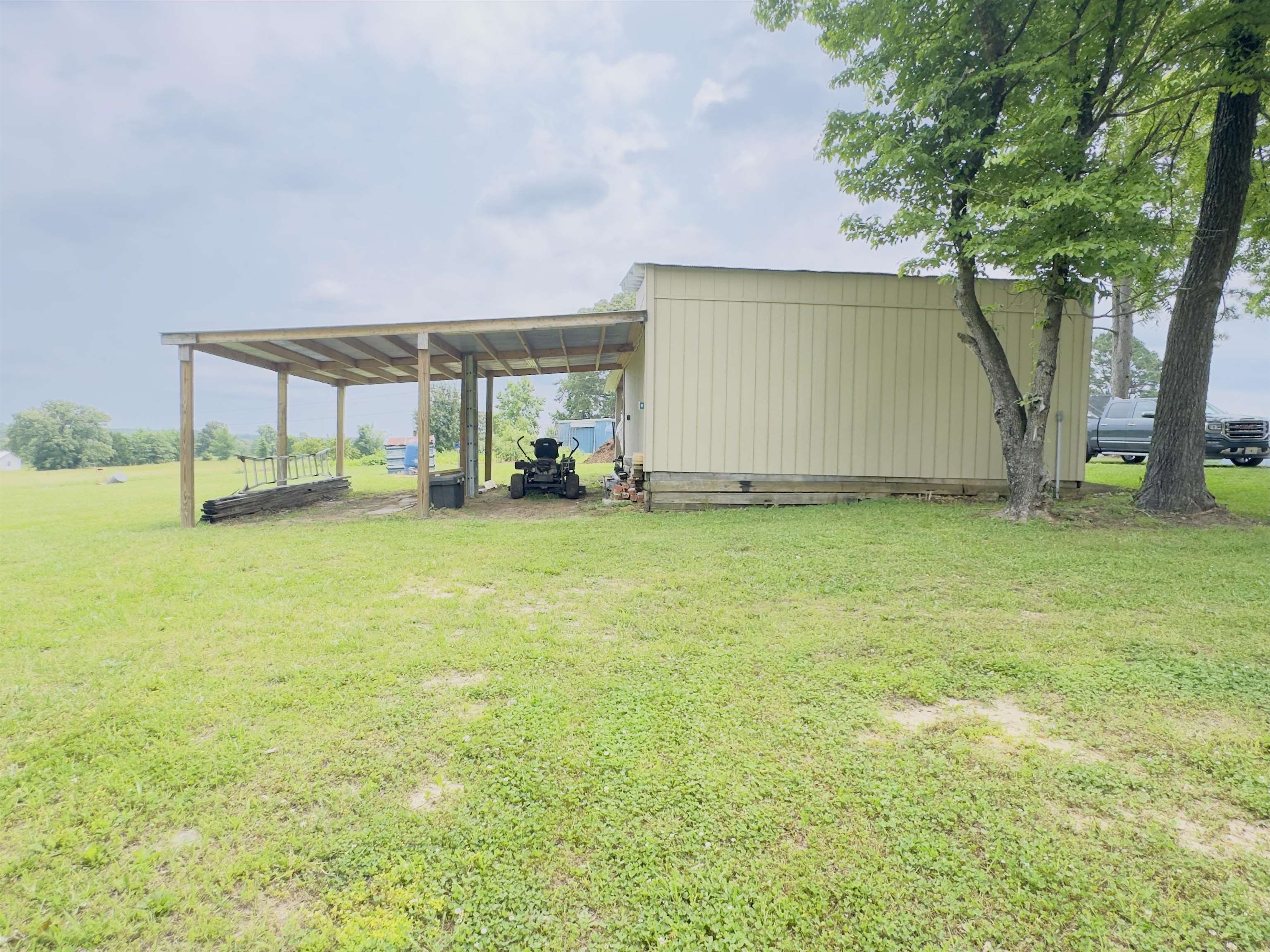 9689 W AR 56 Highway Wideman, AR 72585