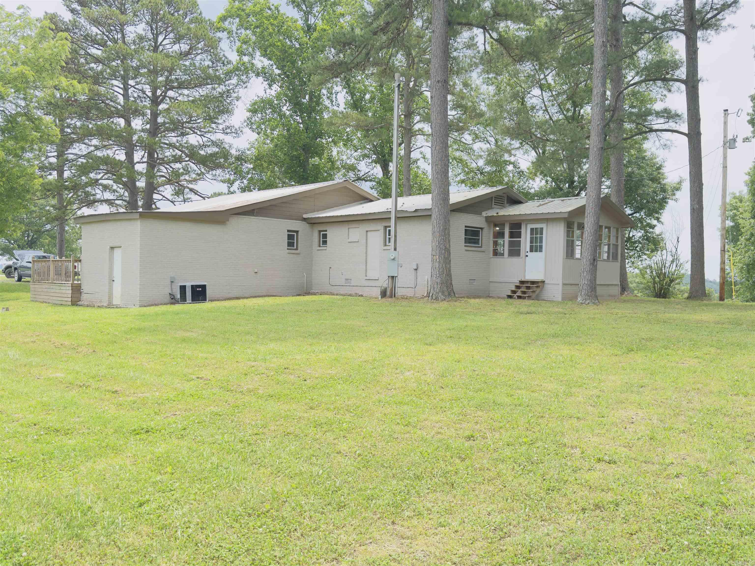 9689 W AR 56 Highway  Wideman, AR