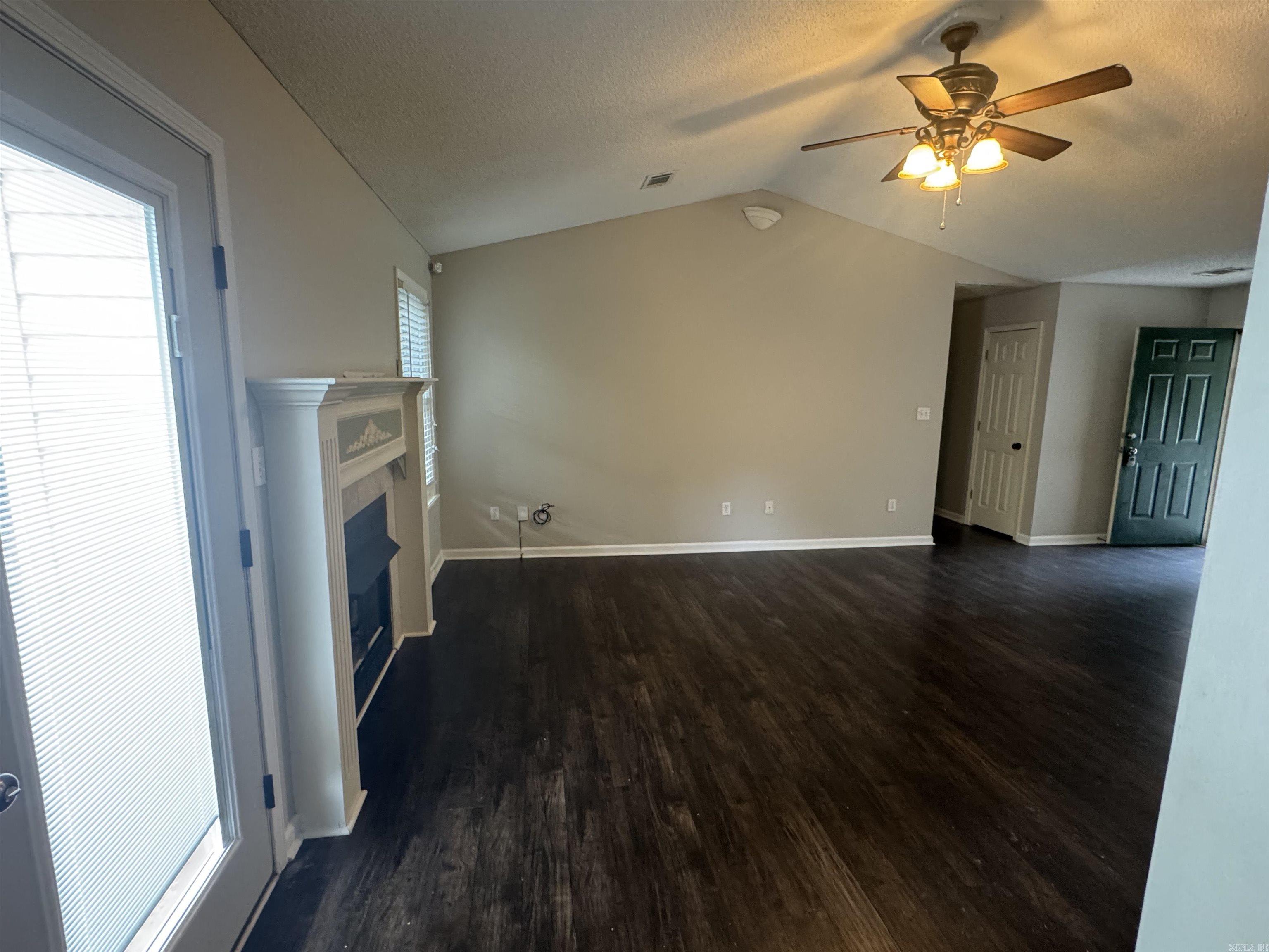 1508  Lois  Searcy, AR