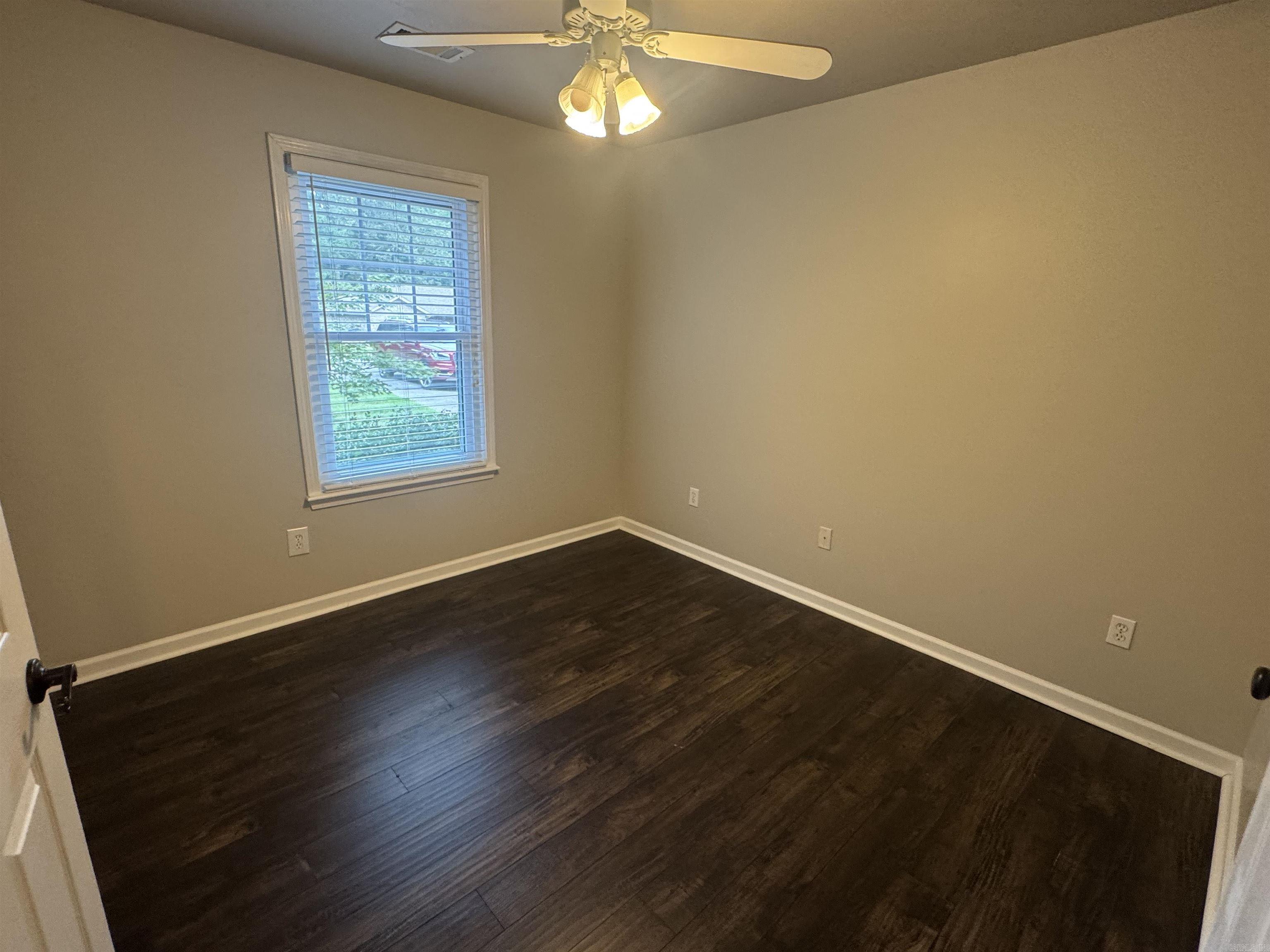 1508  Lois  Searcy, AR