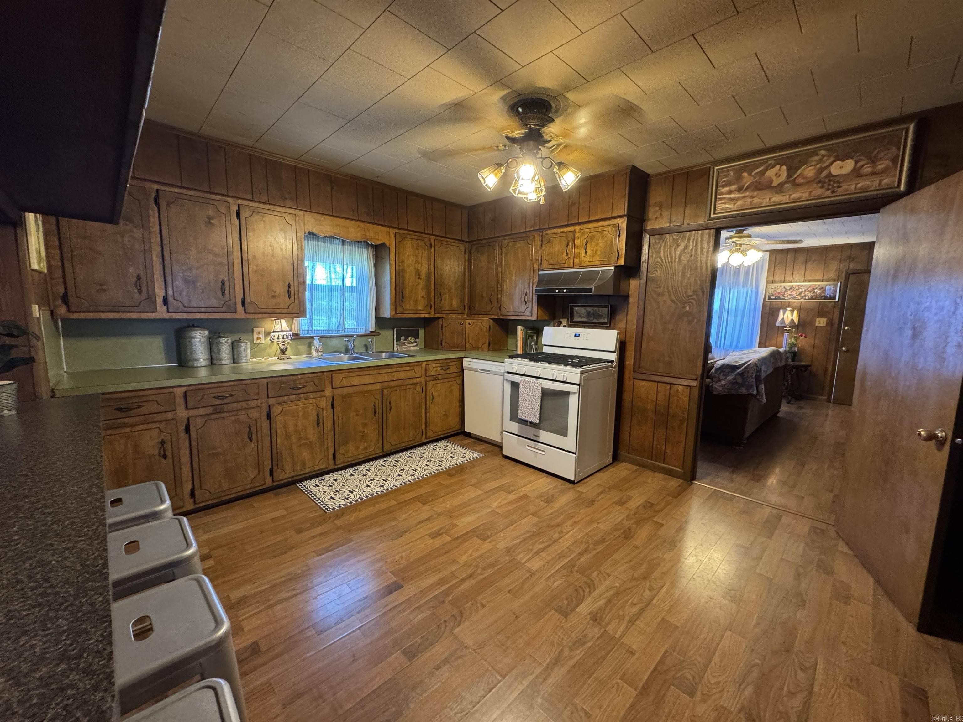 603 N Main  Malvern, AR