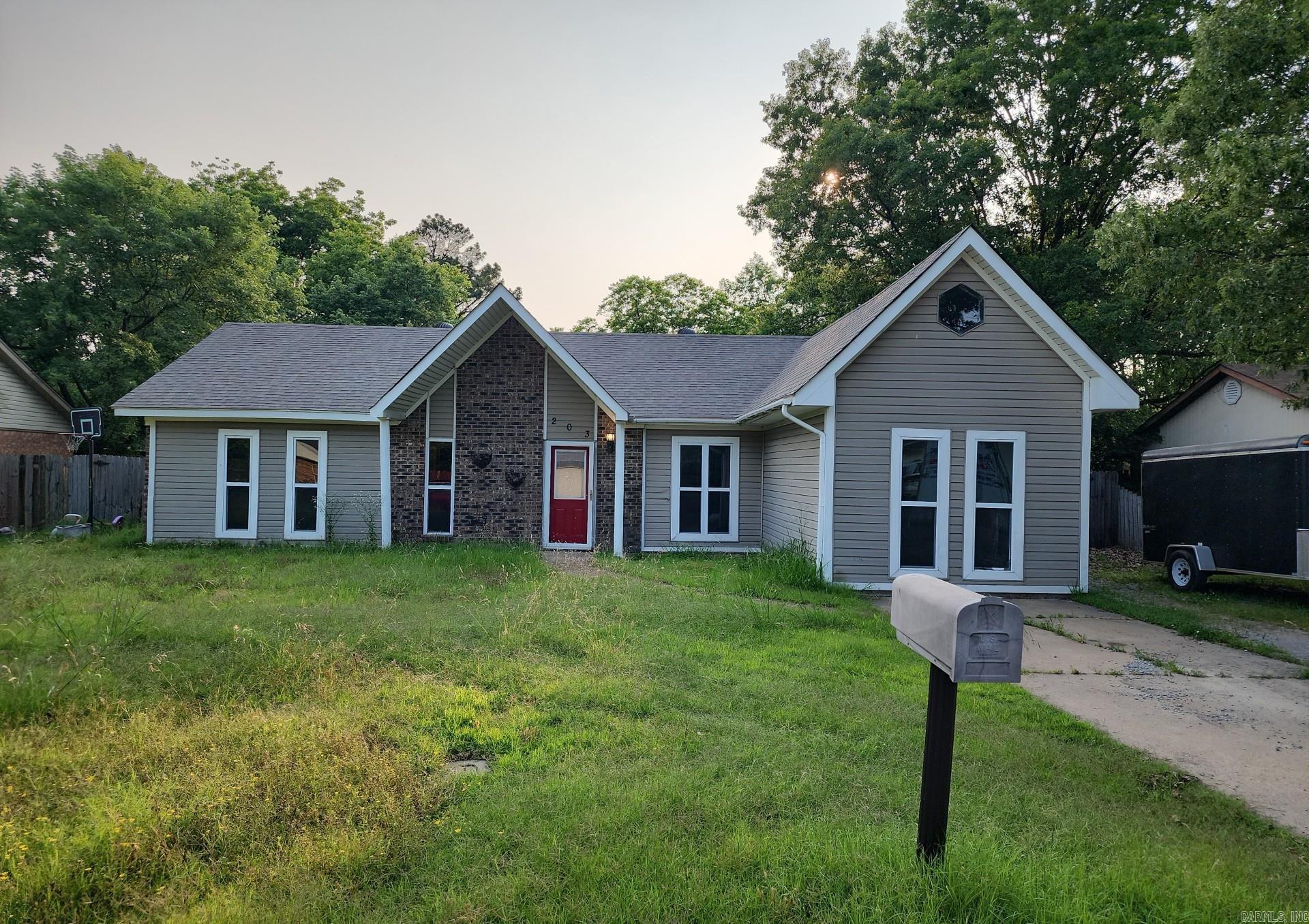 203  Alexander  Bay, AR