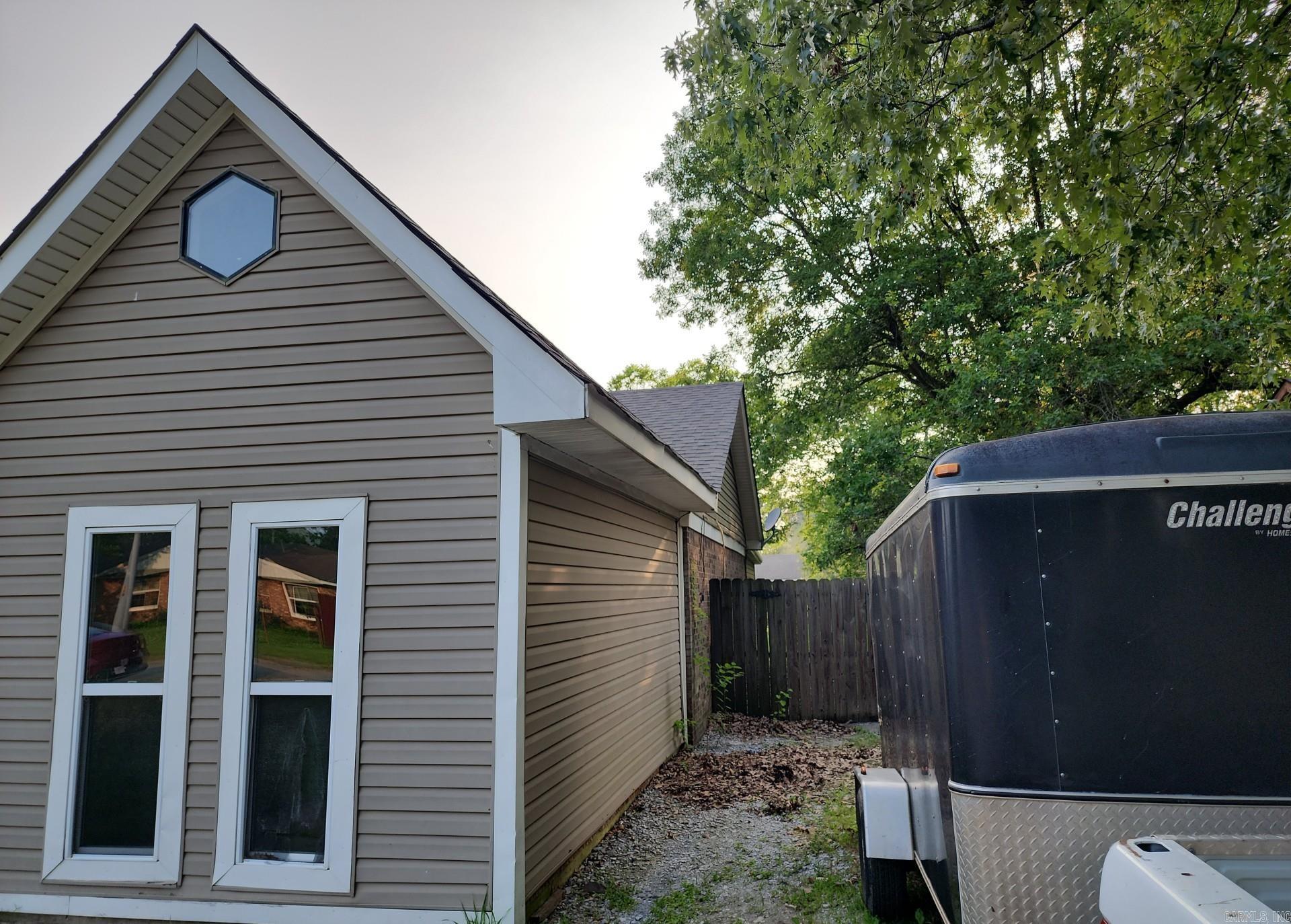 203  Alexander  Bay, AR