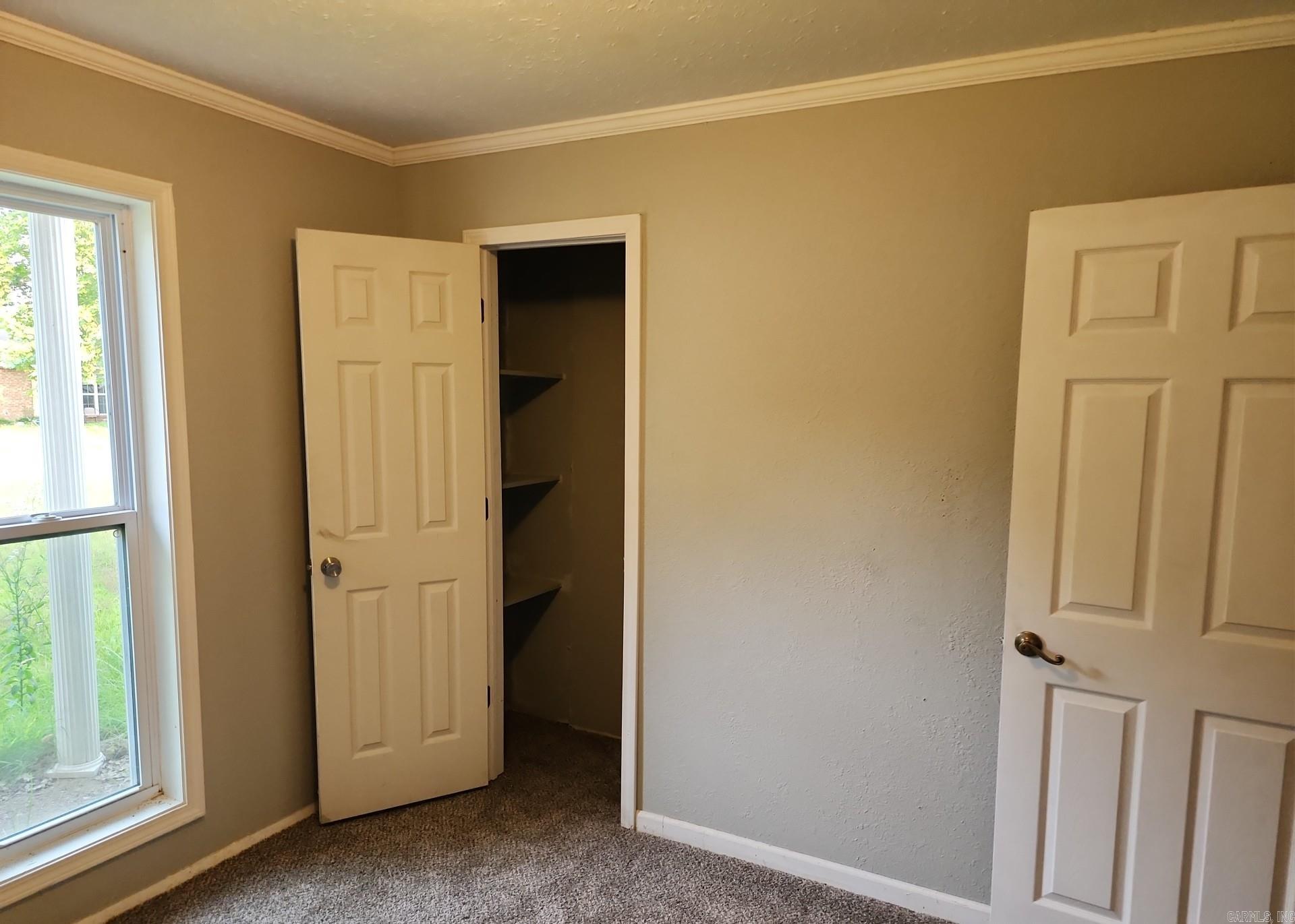 203  Alexander  Bay, AR