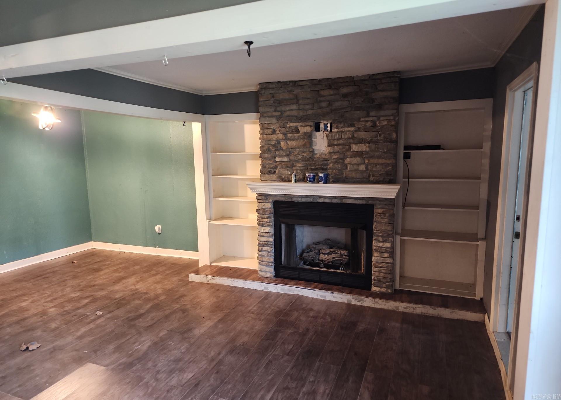 203  Alexander  Bay, AR