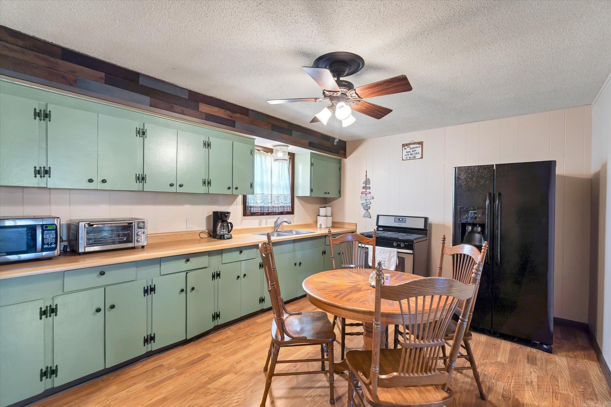 6052  Oakland Road  Oakland, AR