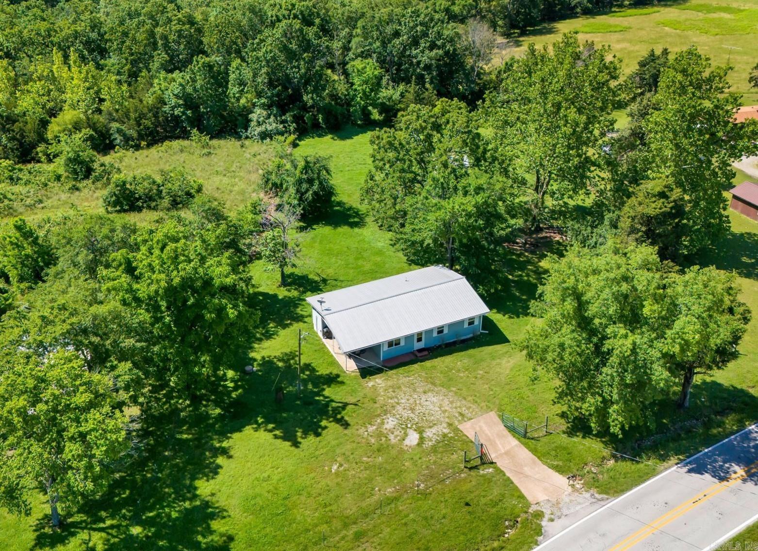 6052  Oakland Road  Oakland, AR