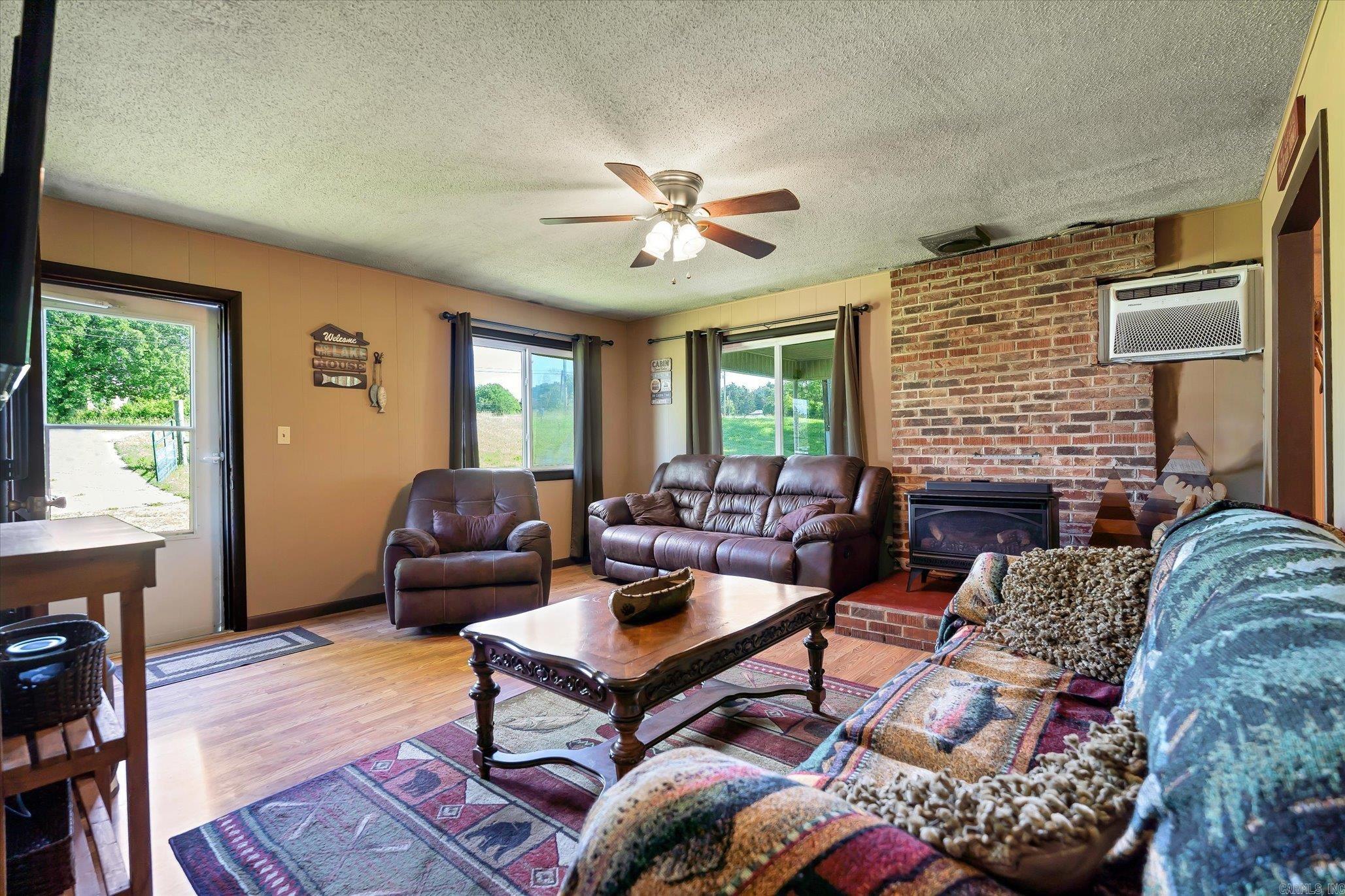 6052  Oakland Road  Oakland, AR