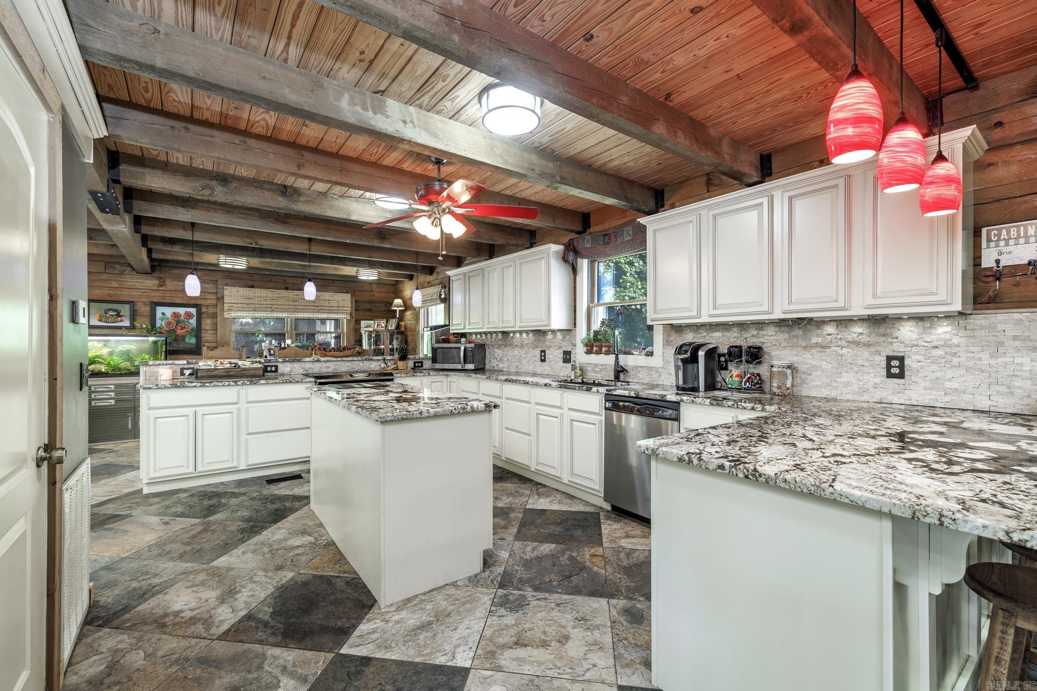 1323  Timberlake  Royal, AR