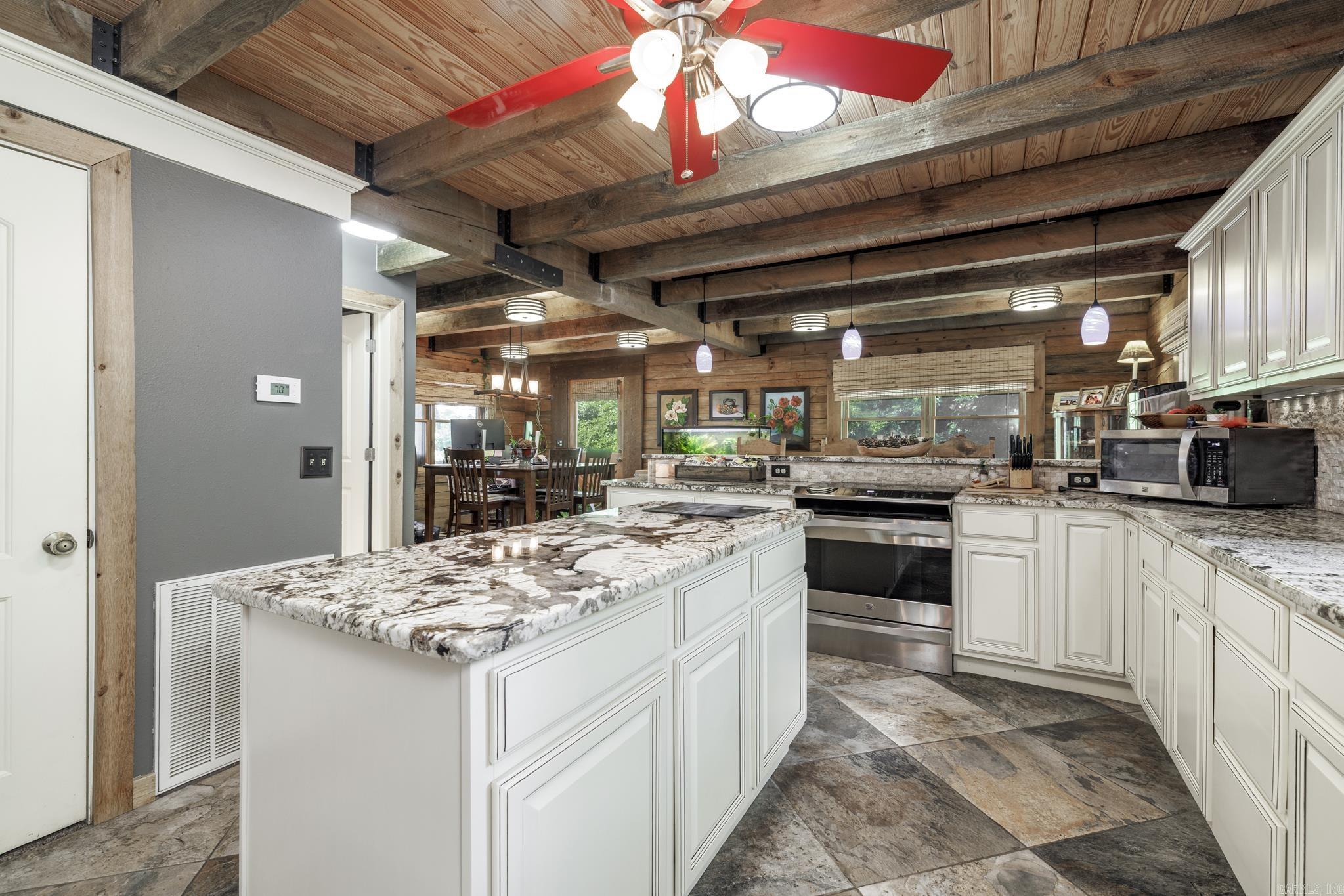 1323  Timberlake  Royal, AR